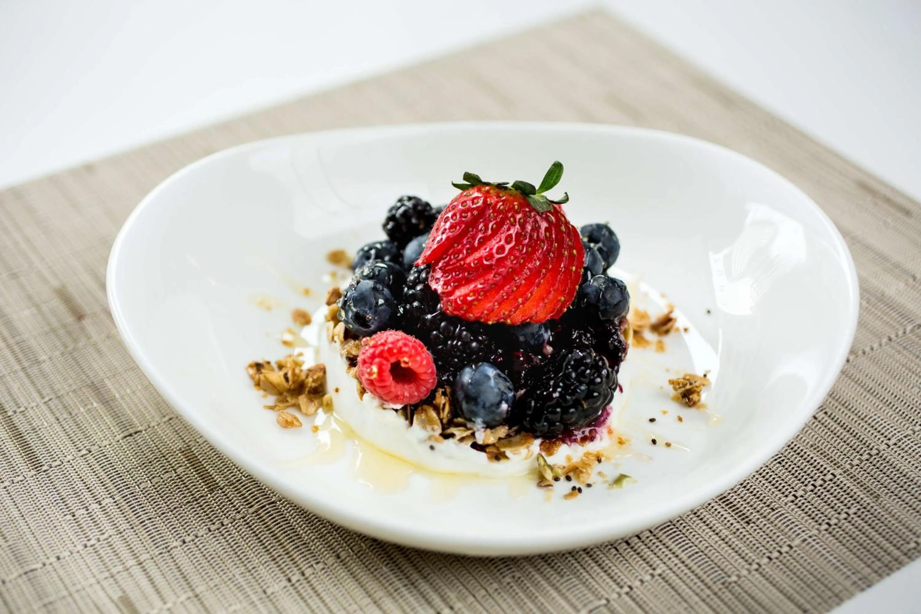 Dining area in Hilton Brooklyn New York - Newly Renovated