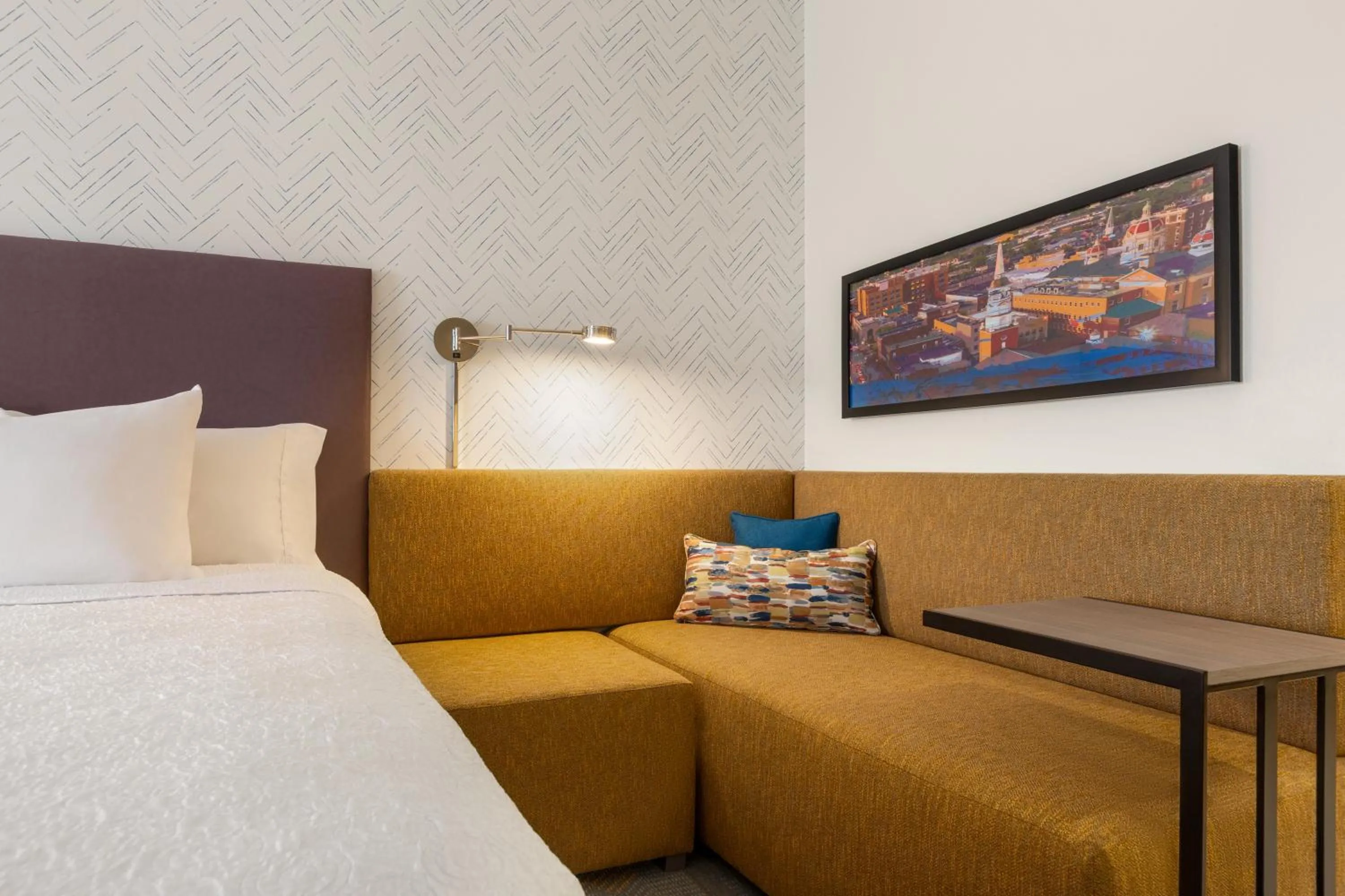 Bedroom, Bed in Home2 Suites By Hilton York