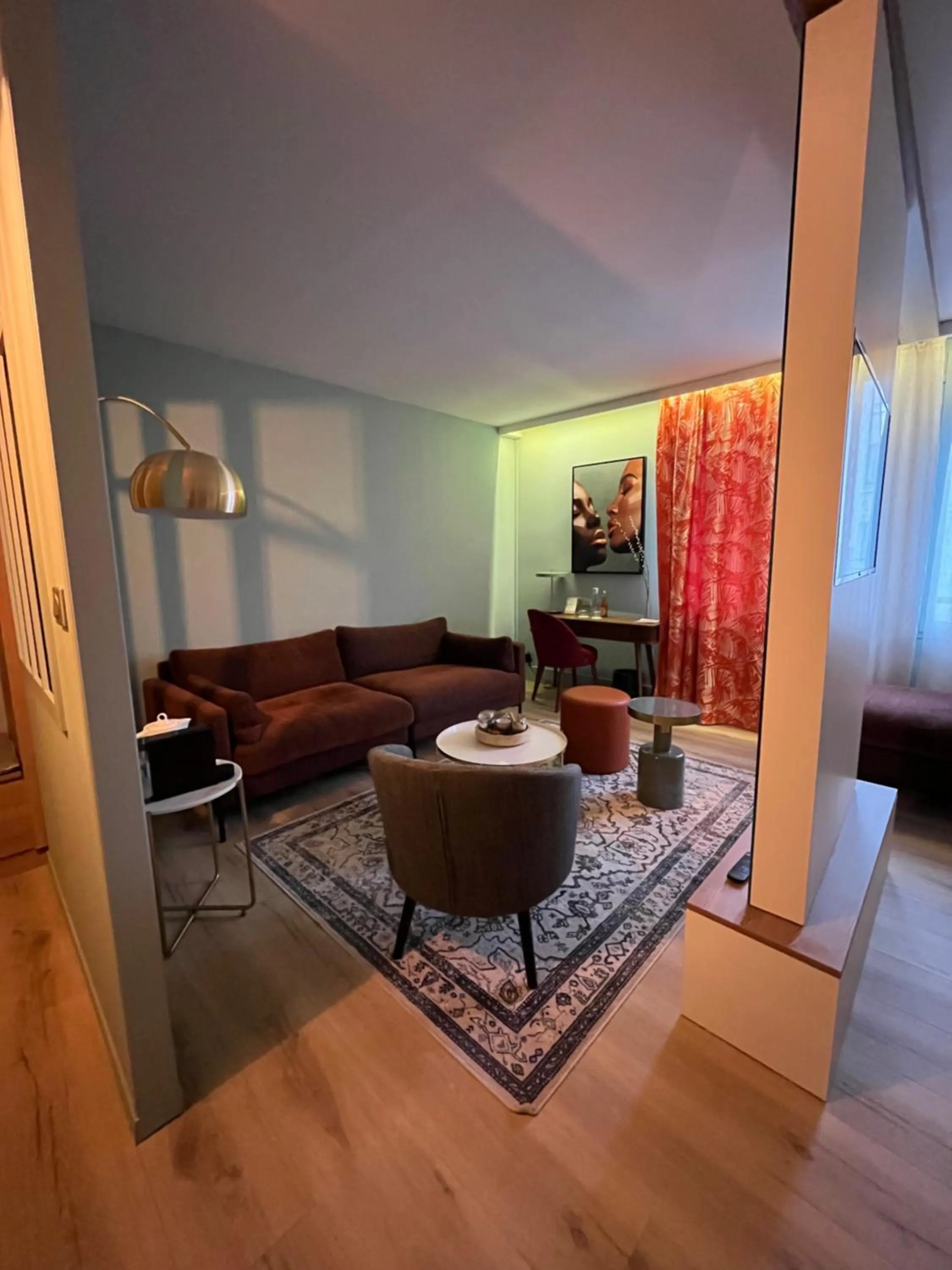 Seating area in Hotel Normandy