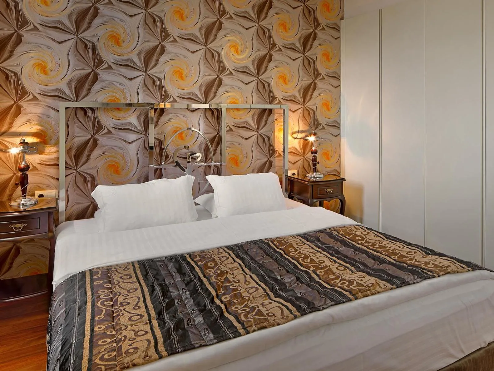 Bed in Galateia Residence