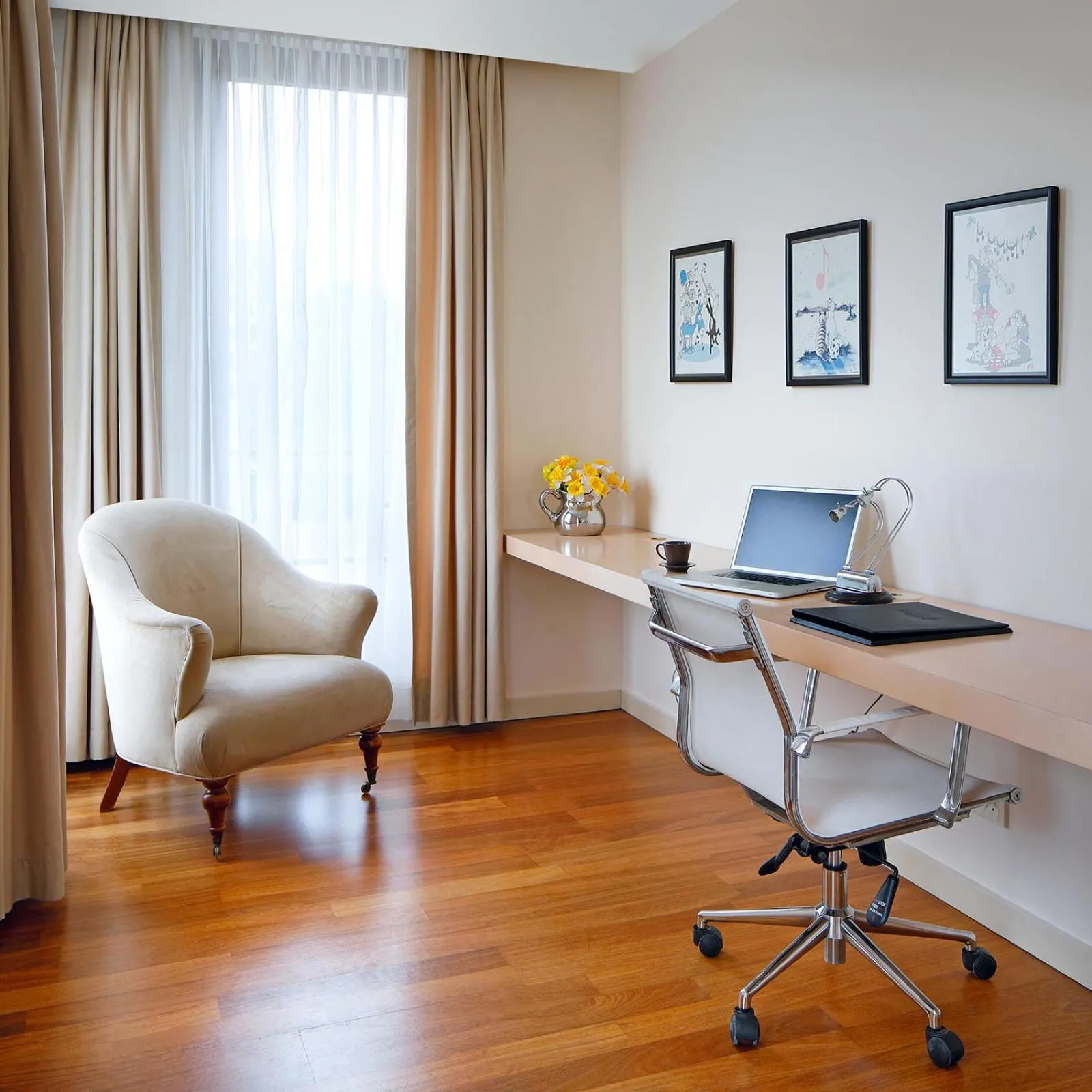 Business facilities in Galateia Residence