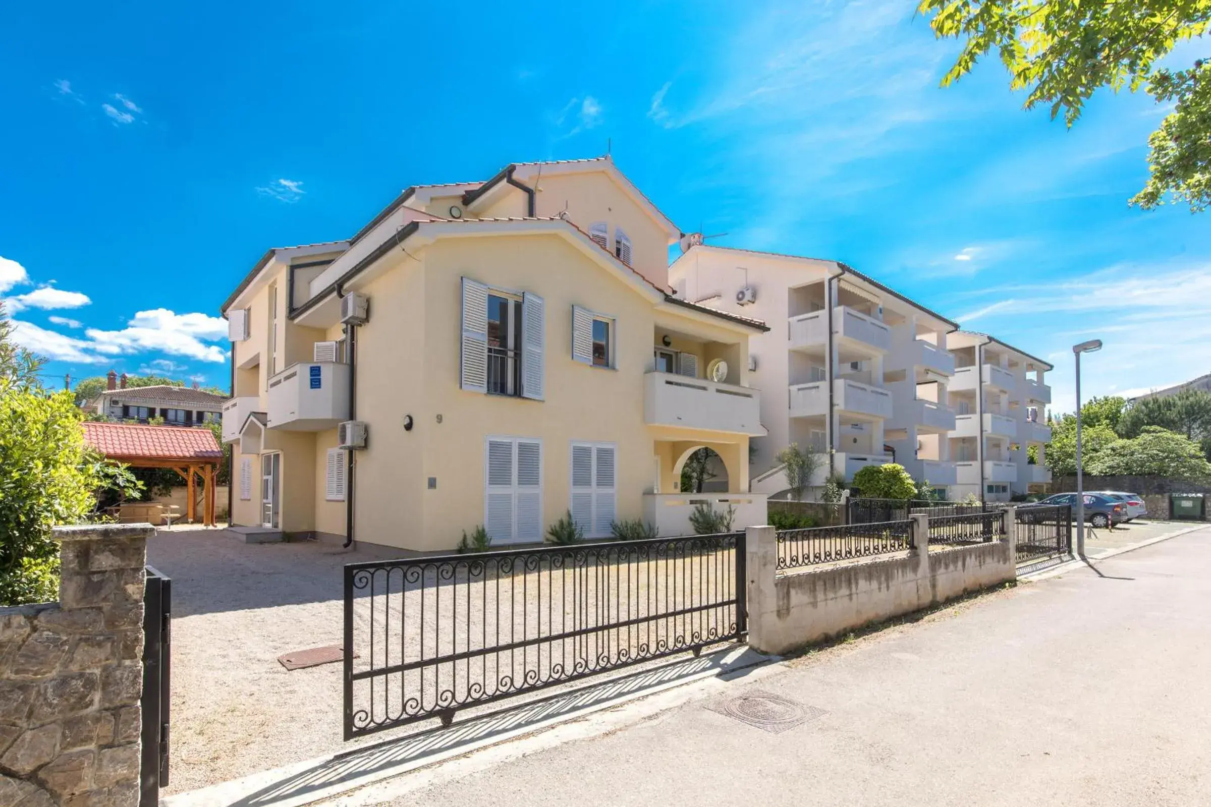 Apartments Nino Apartments Nino