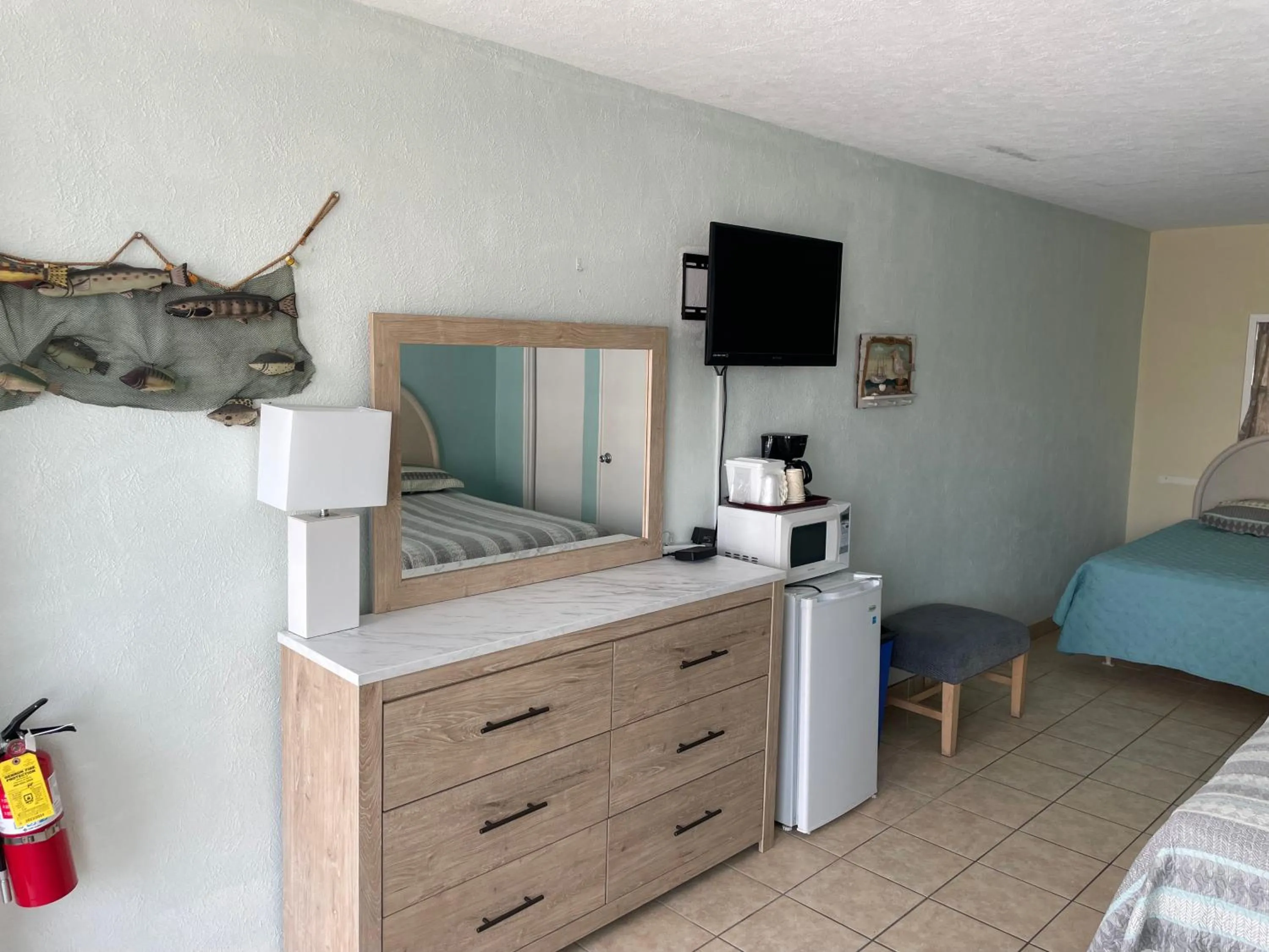 Bedroom, Bed in Beach Colony Motel