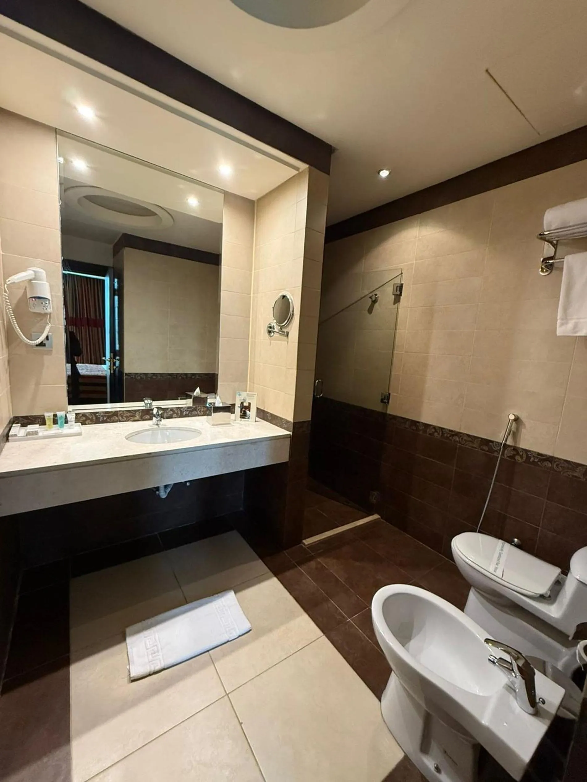 Bathroom in Sunday Business Avenue Formerly Rand Hotel