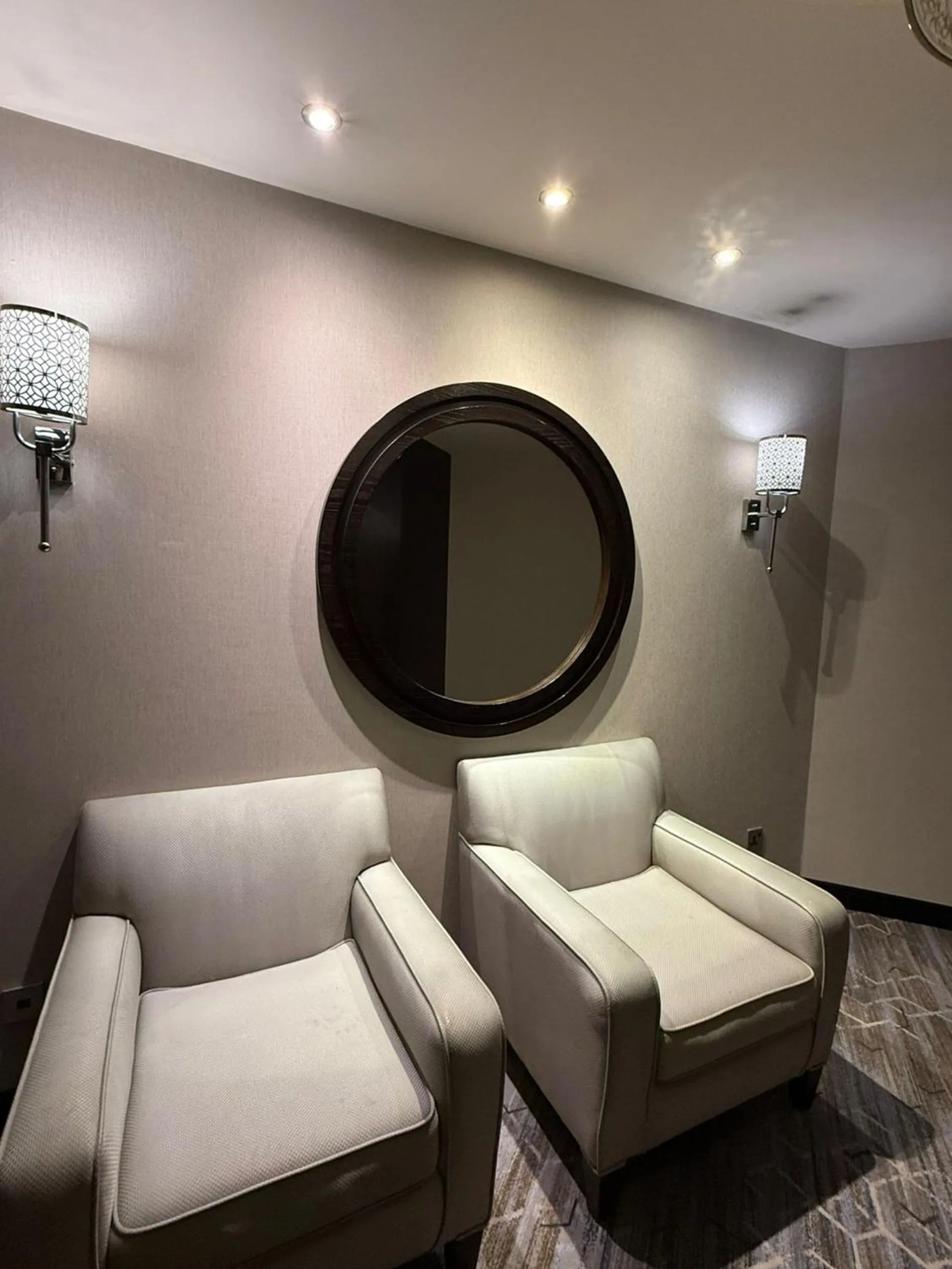 Seating area in Sunday Business Avenue Formerly Rand Hotel