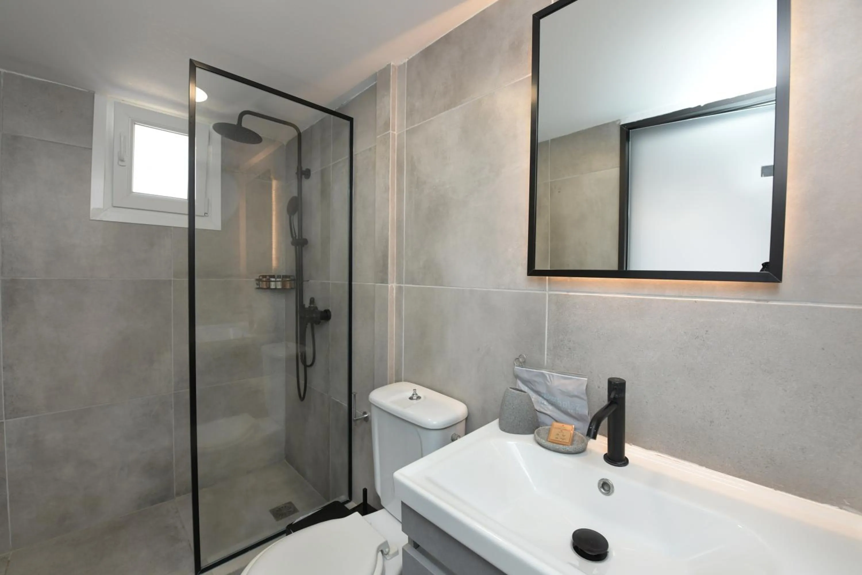 Mykonos Kosmoplaz Beach Resort Hotel