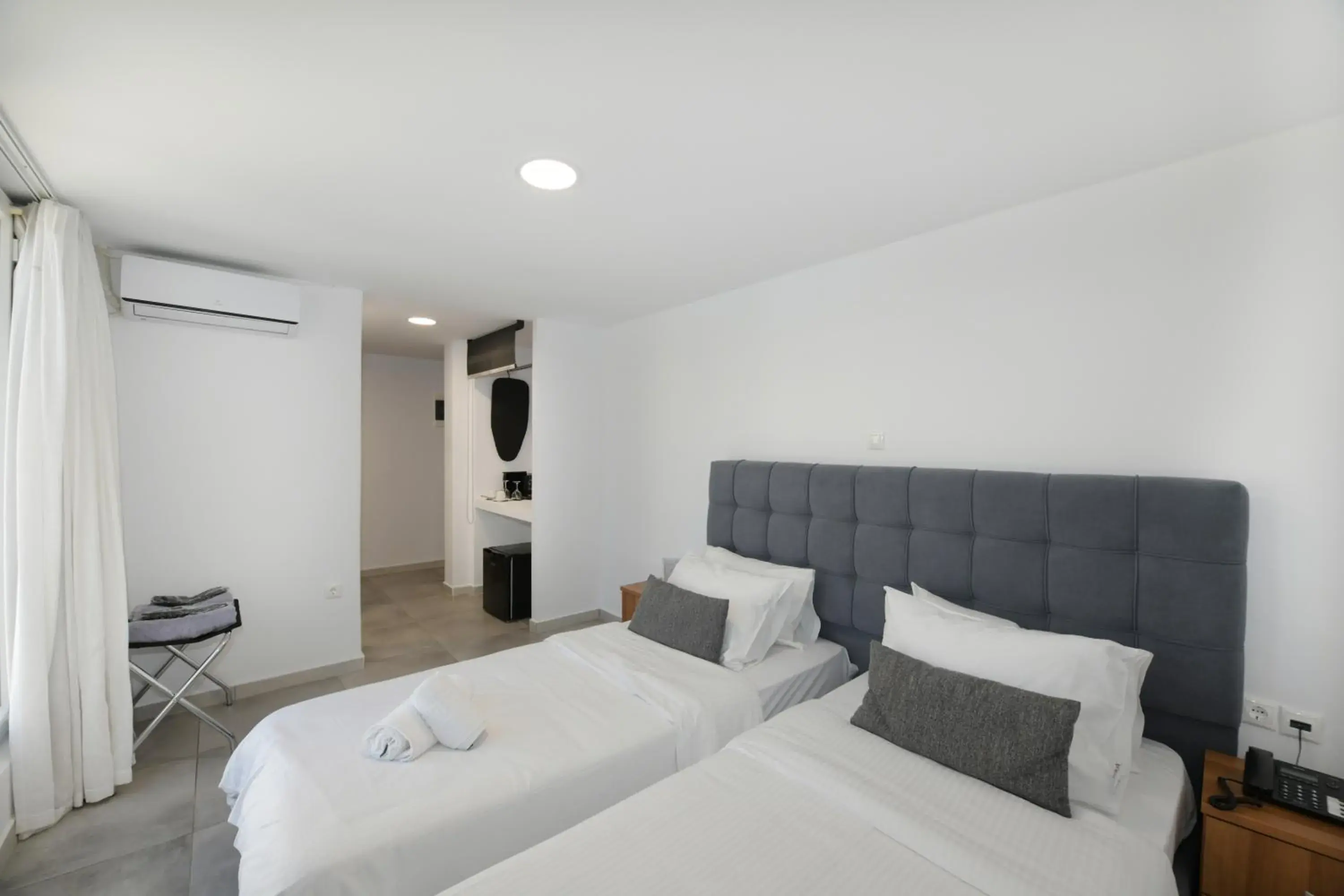 Standard Double Room - Upper Floor in Mykonos Kosmoplaz Beach Resort Hotel Standard Double Room - Upper Floor in Mykonos Kosmoplaz Beach Resort Hotel