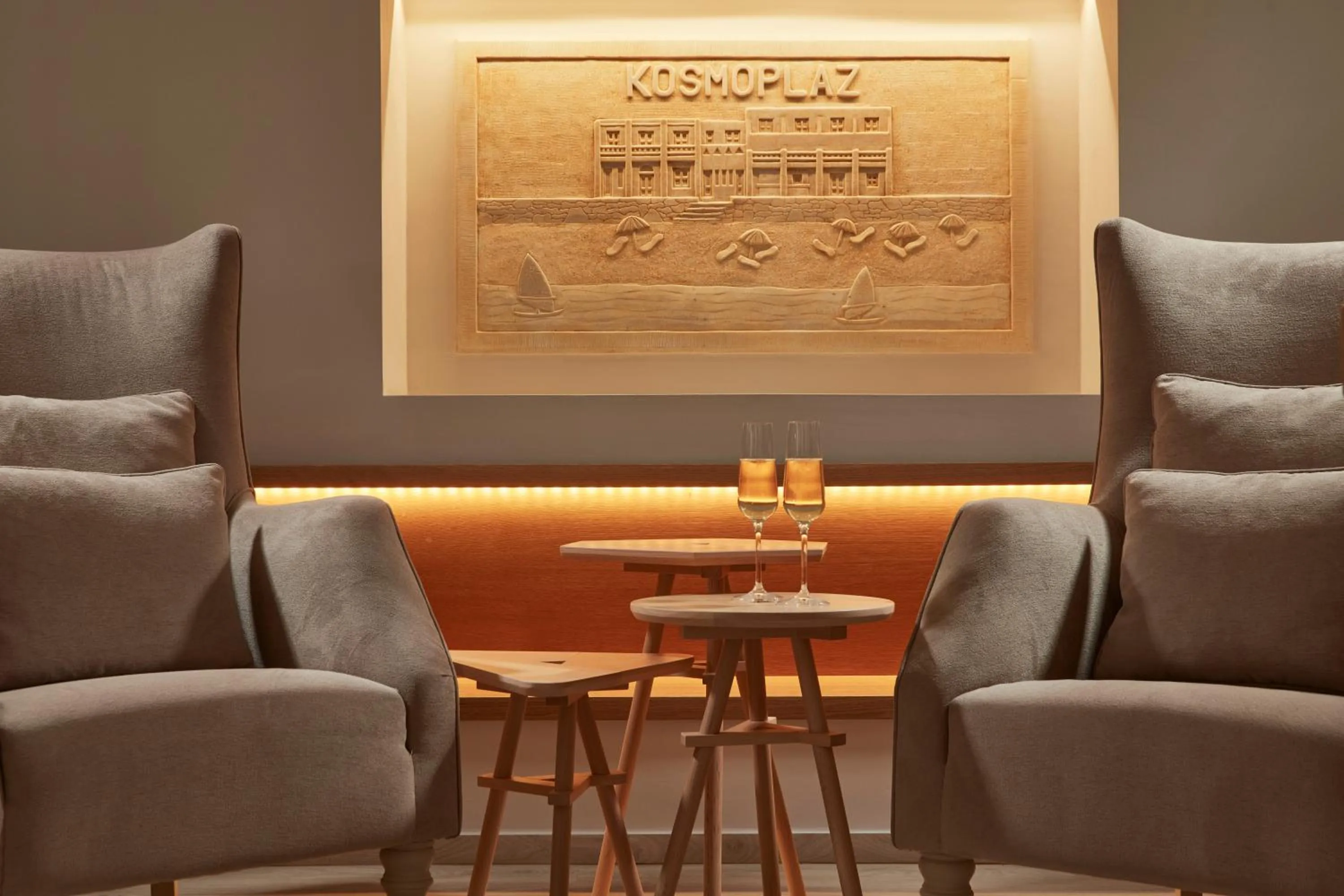 Property building in Mykonos Kosmoplaz Beach Resort Hotel