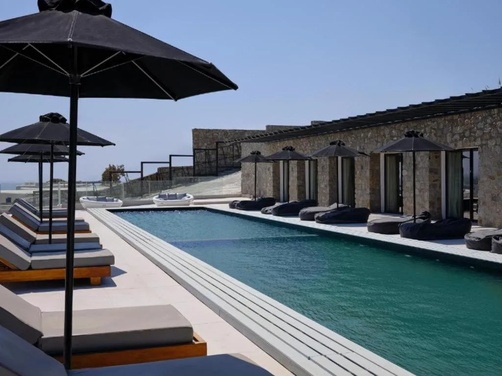 Mykonos Kosmoplaz Beach Resort Hotel