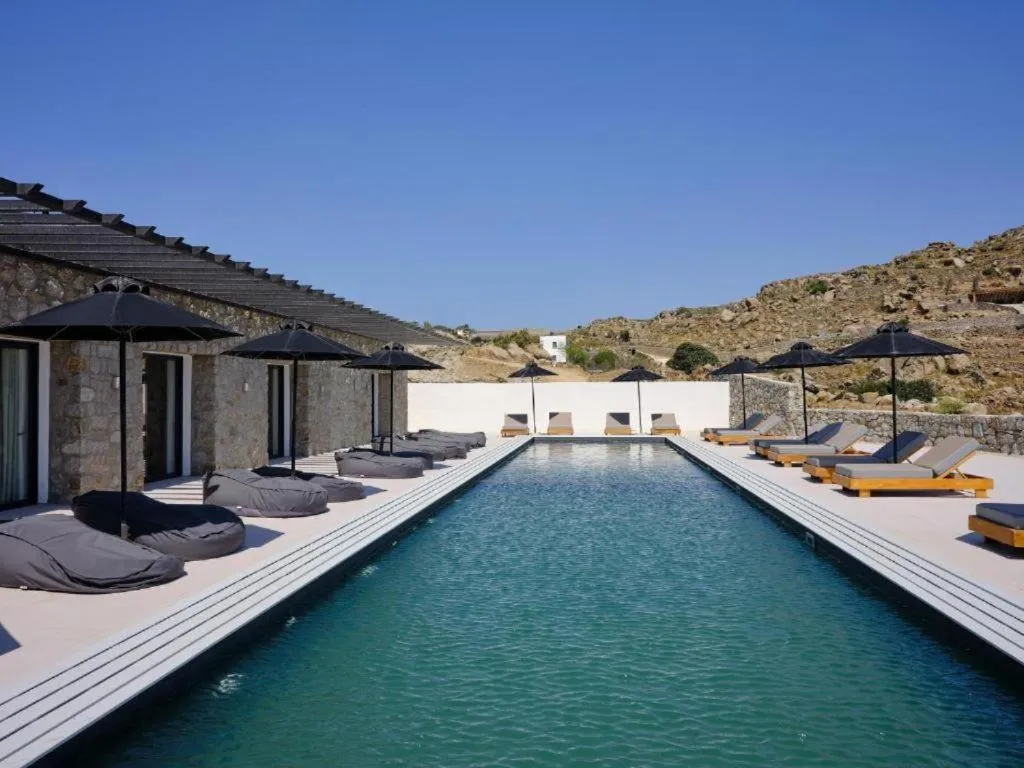 Mykonos Kosmoplaz Beach Resort Hotel