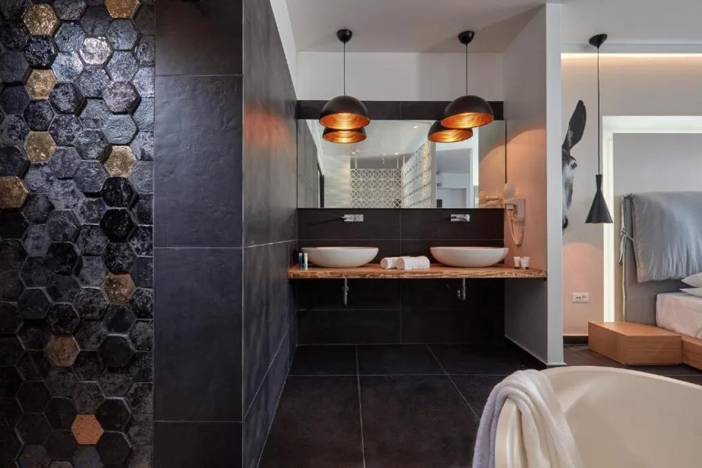 Mykonos Kosmoplaz Beach Resort Hotel