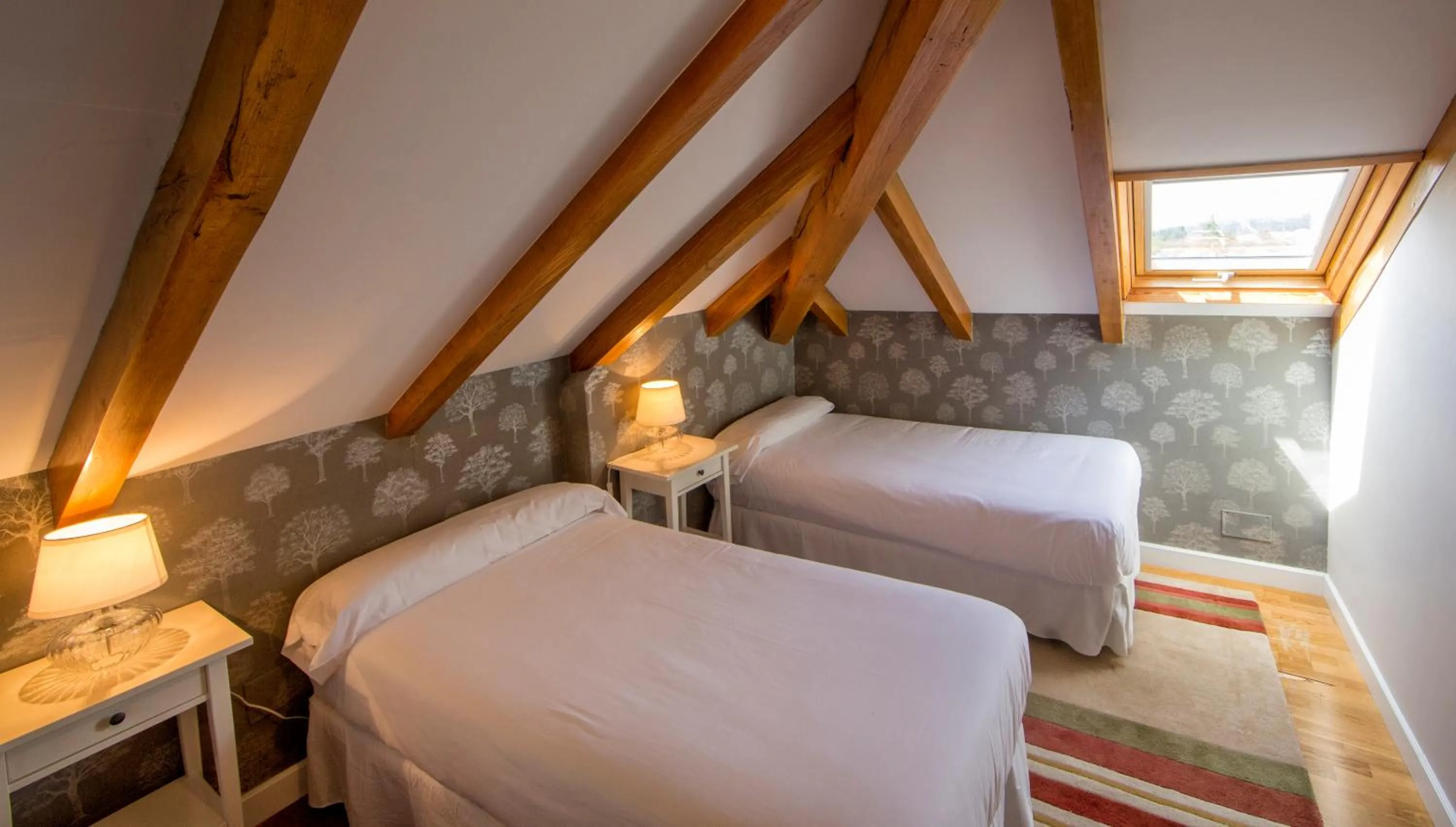 Bedroom, Bed in Inicia Cruceiro do Galo