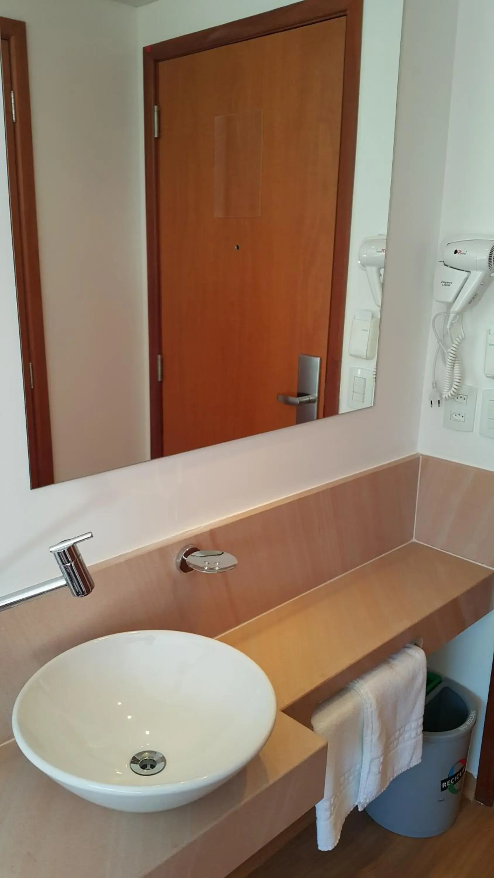 Property building in Go Inn Vitória Property building in Go Inn Vitória