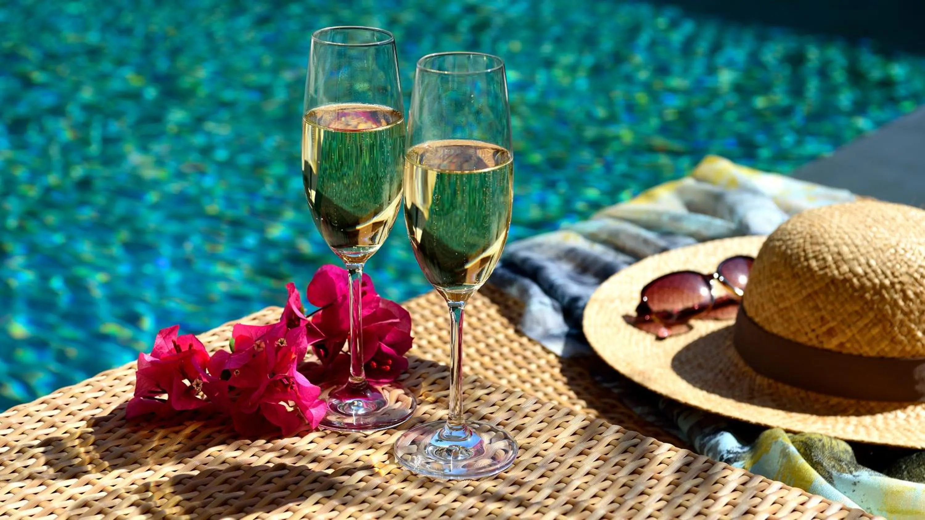 Alcoholic drinks in The Uza Terrace Beach Club Villas