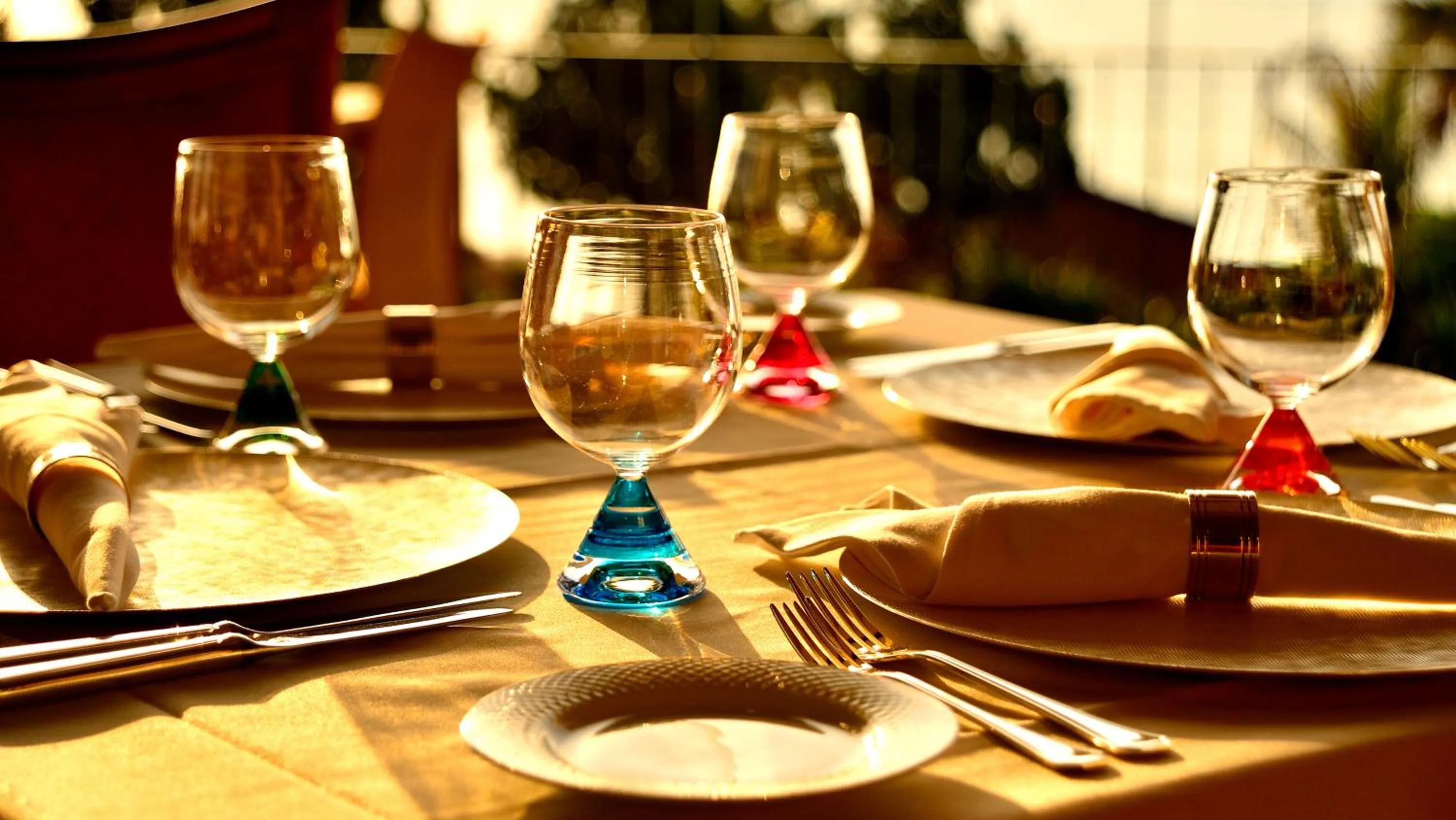 Restaurant/places to eat in The Uza Terrace Beach Club Villas