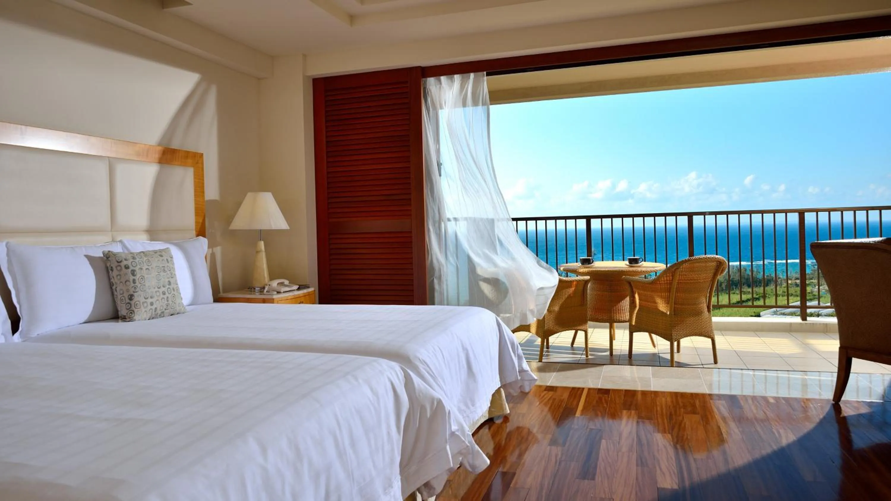 Balcony/Terrace, Bed in The Atta Terrace Club Towers