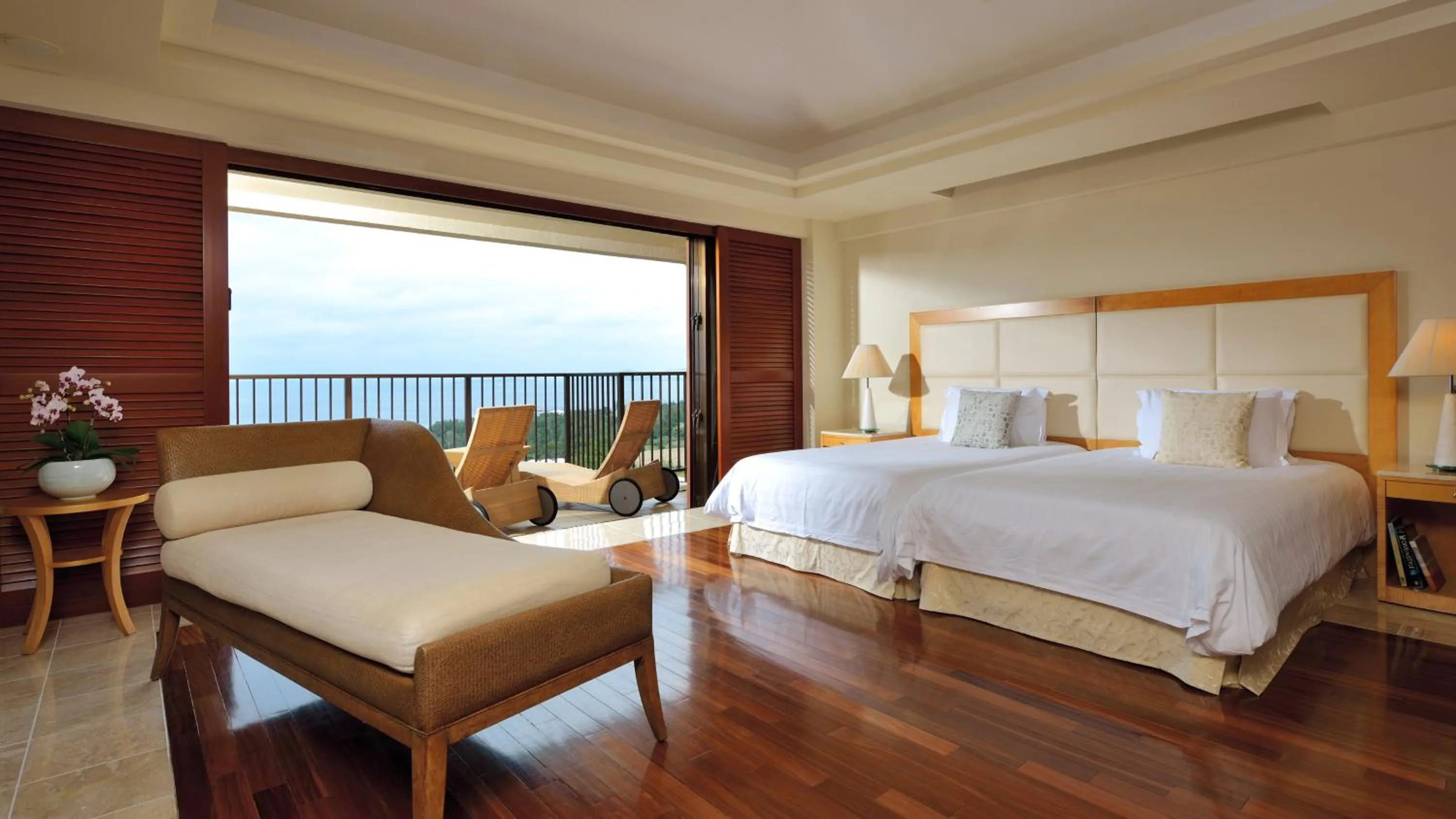 Bed in The Atta Terrace Club Towers