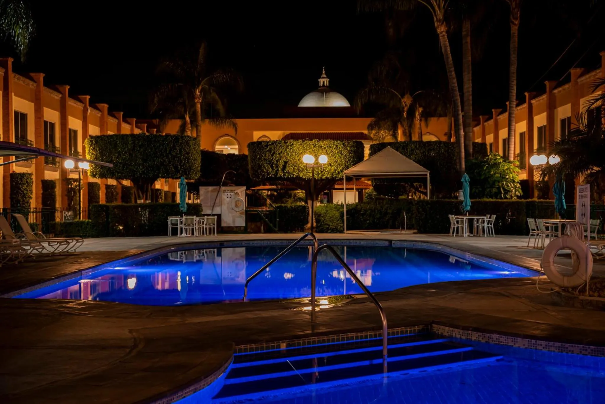 Swimming pool in Holiday Inn La Piedad by IHG