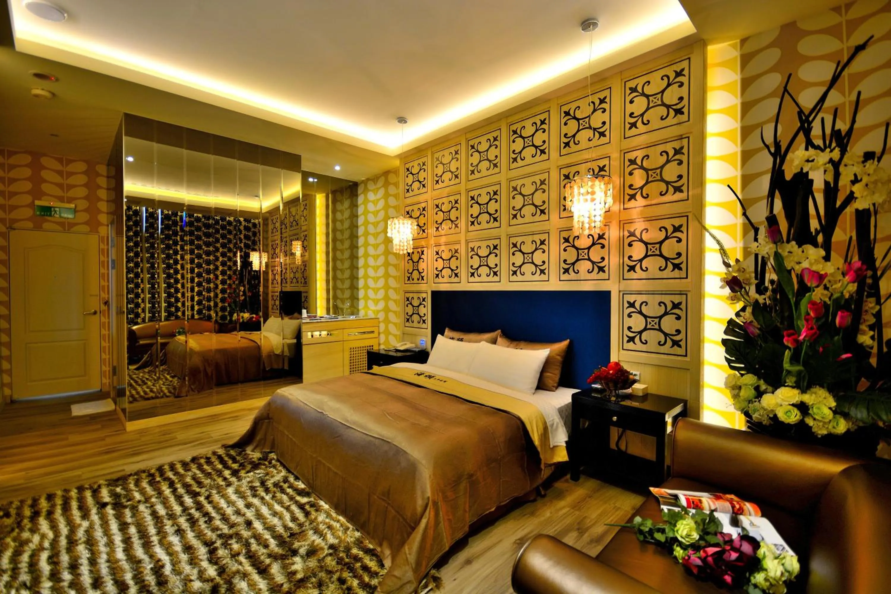 Toilet, Bed in Hea Duenn Motel