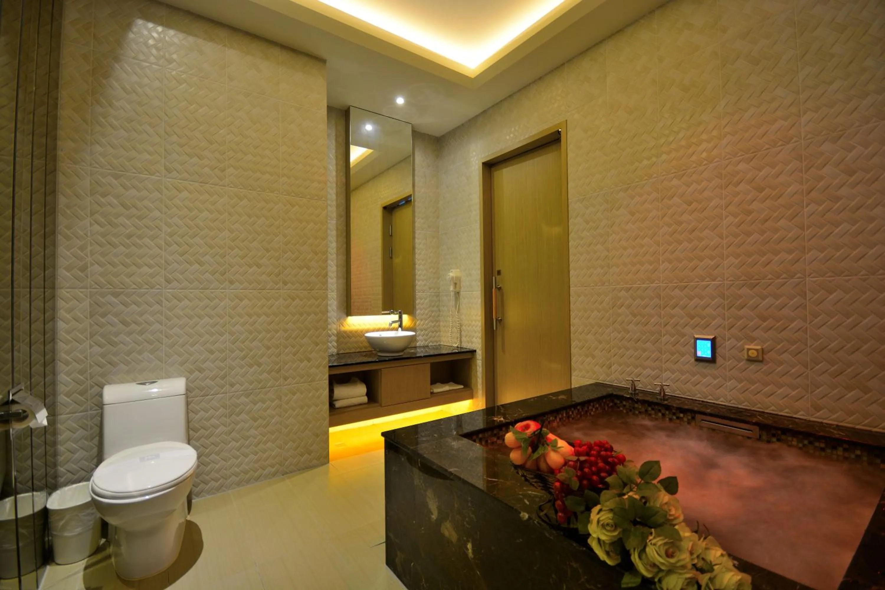 Shower in Hea Duenn Motel