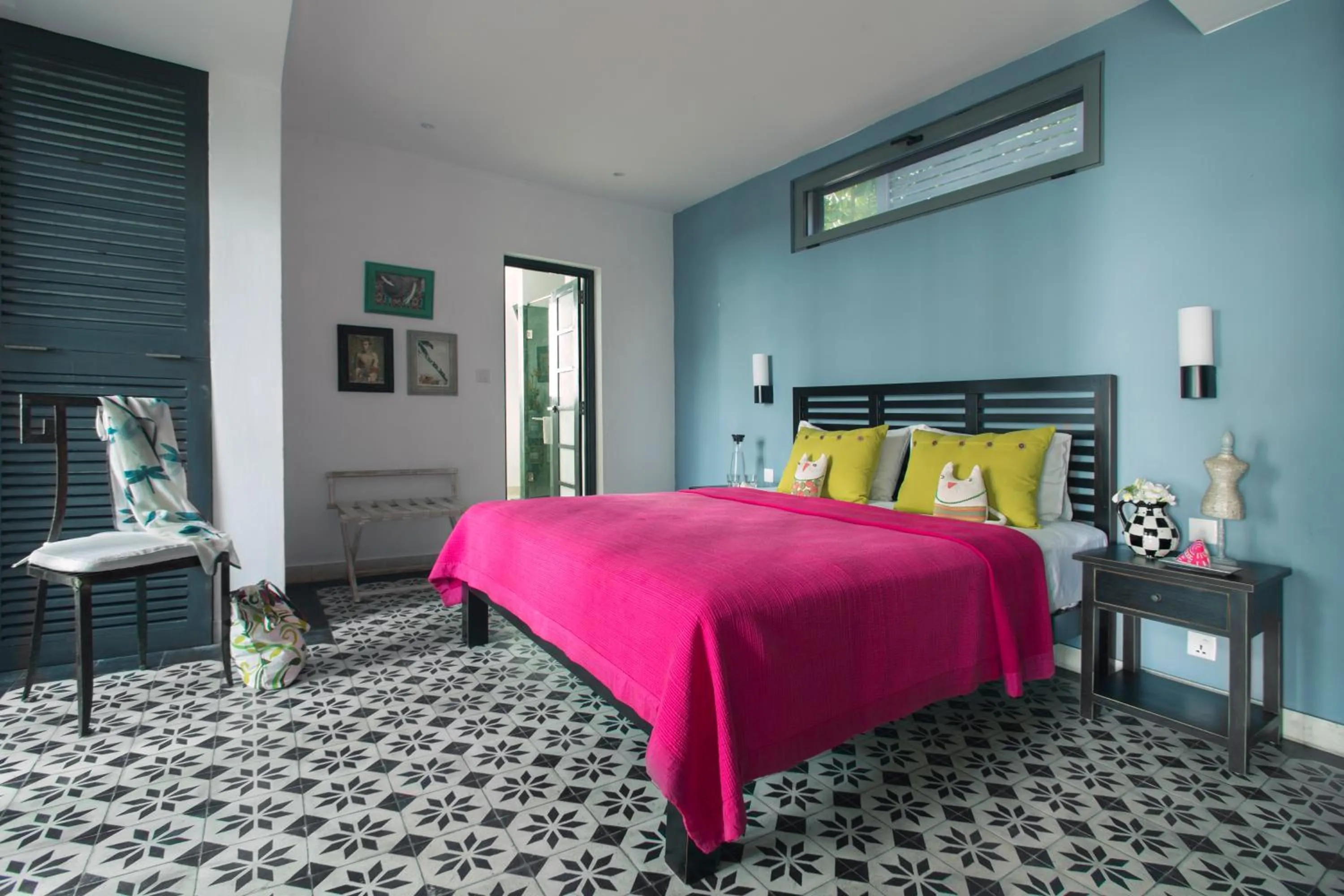 Bedroom, Bed in Owl and the Pussycat Hotel & Restaurant