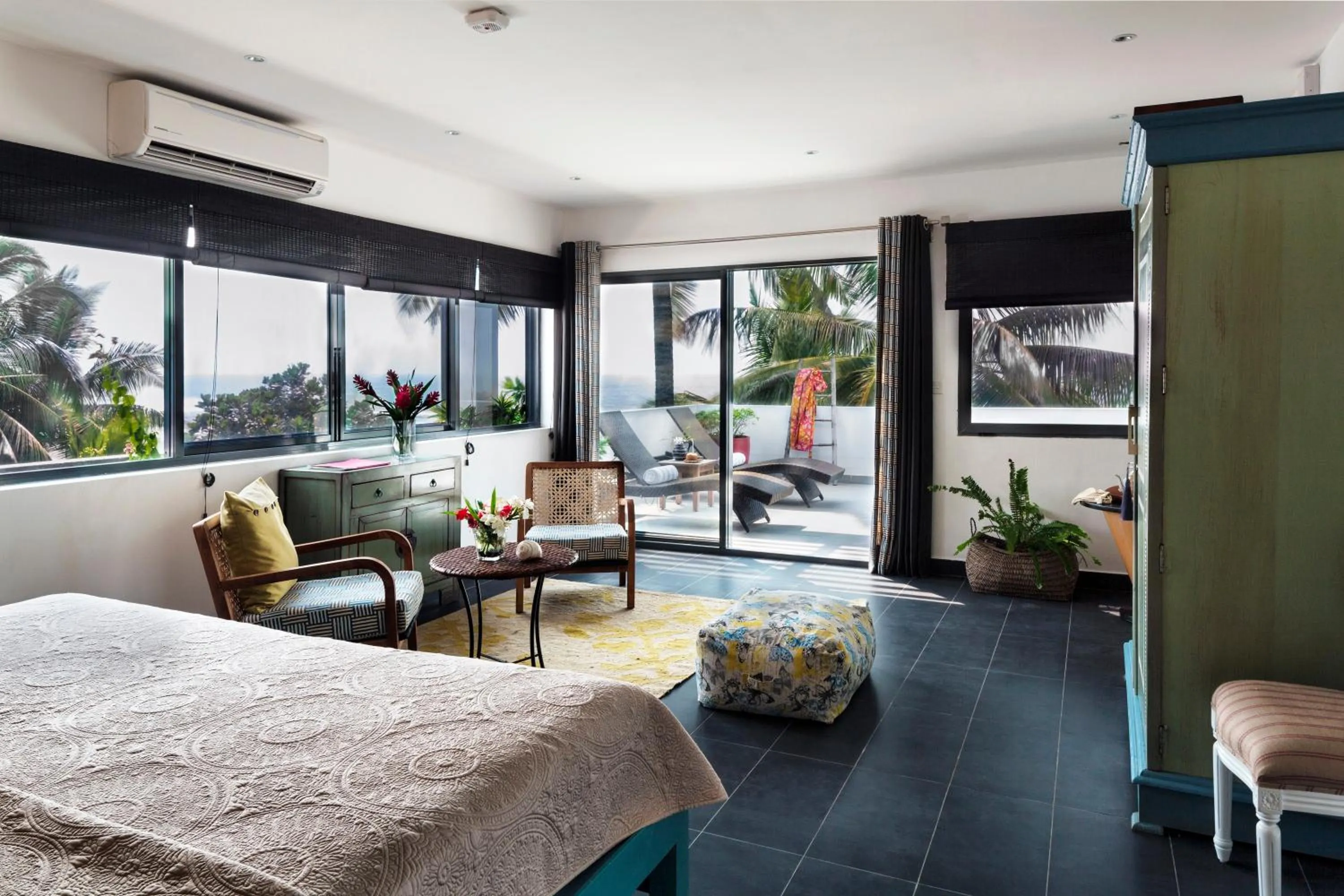 Bedroom, Bed in Owl and the Pussycat Hotel & Restaurant