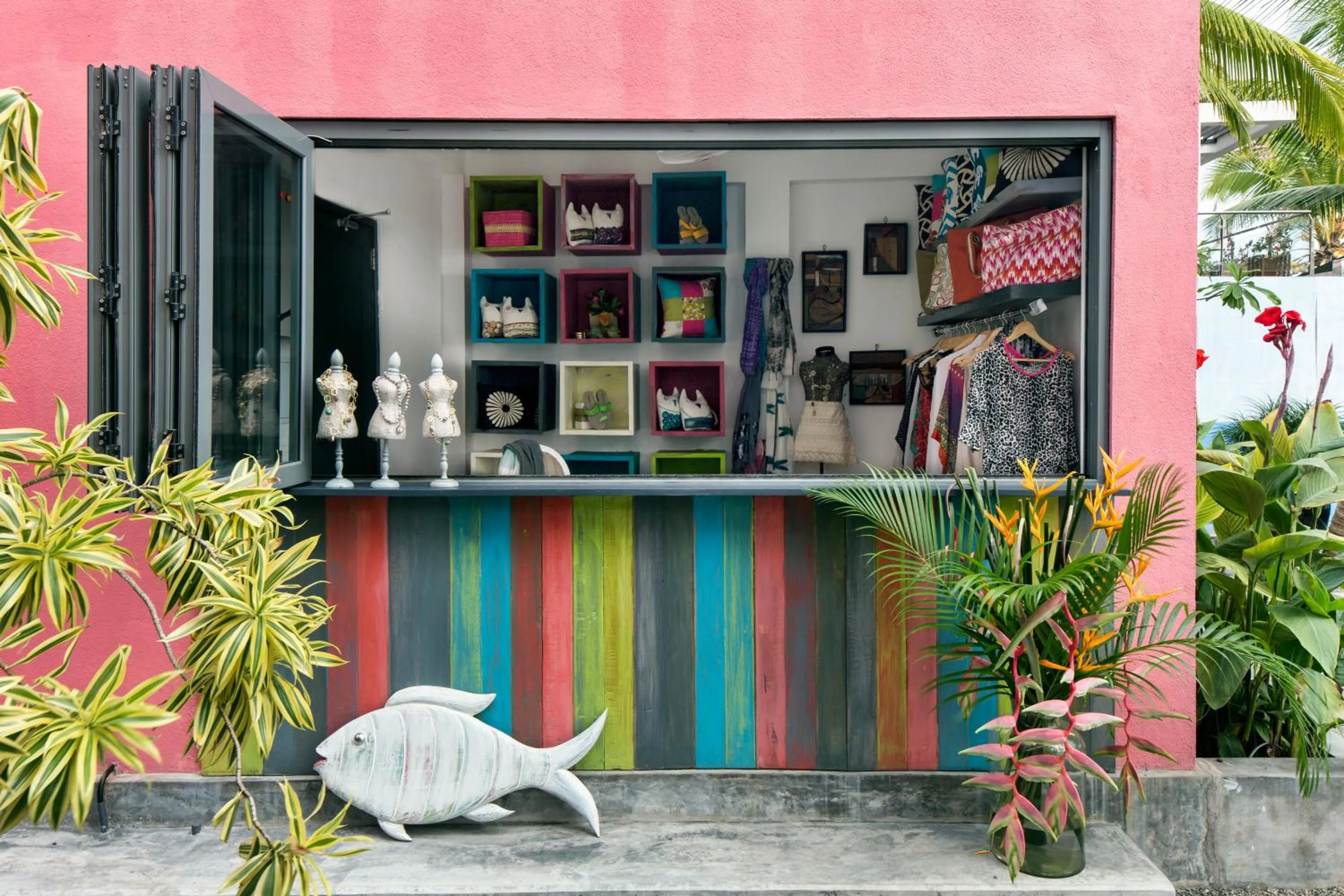 Area and facilities in Owl and the Pussycat Hotel & Restaurant