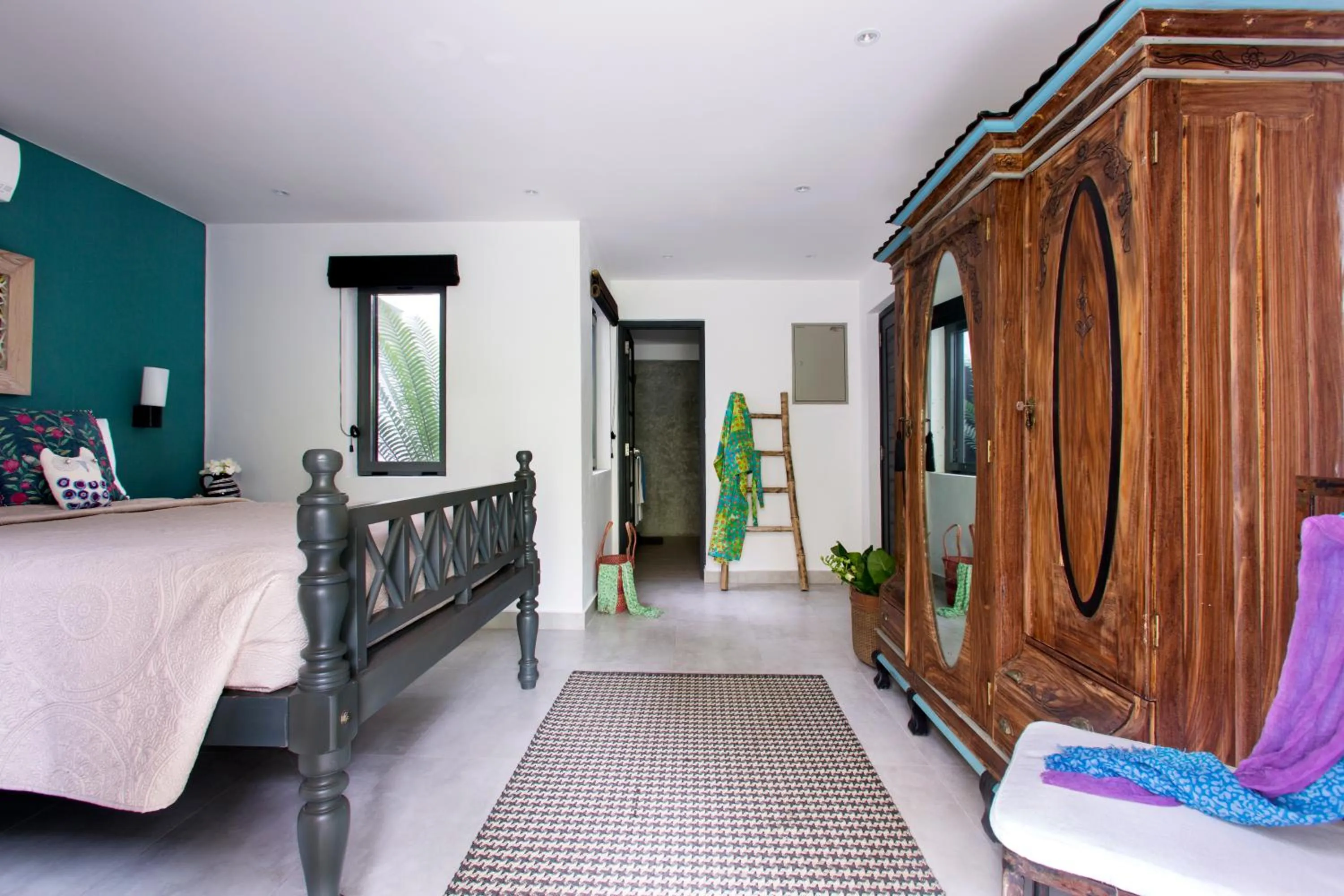 Bedroom, Bed in Owl and the Pussycat Hotel & Restaurant