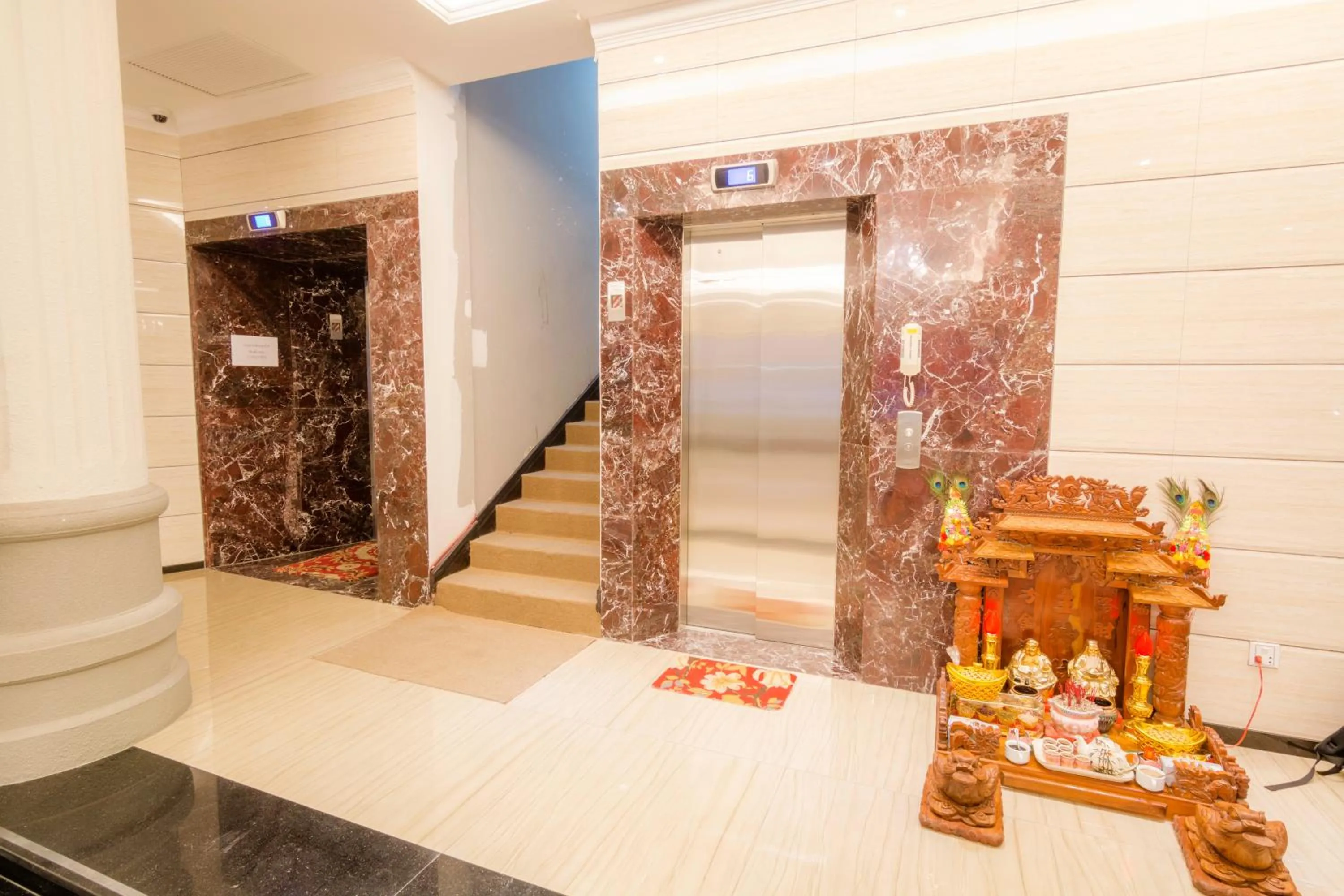 Decorative detail in Paradise Hotel