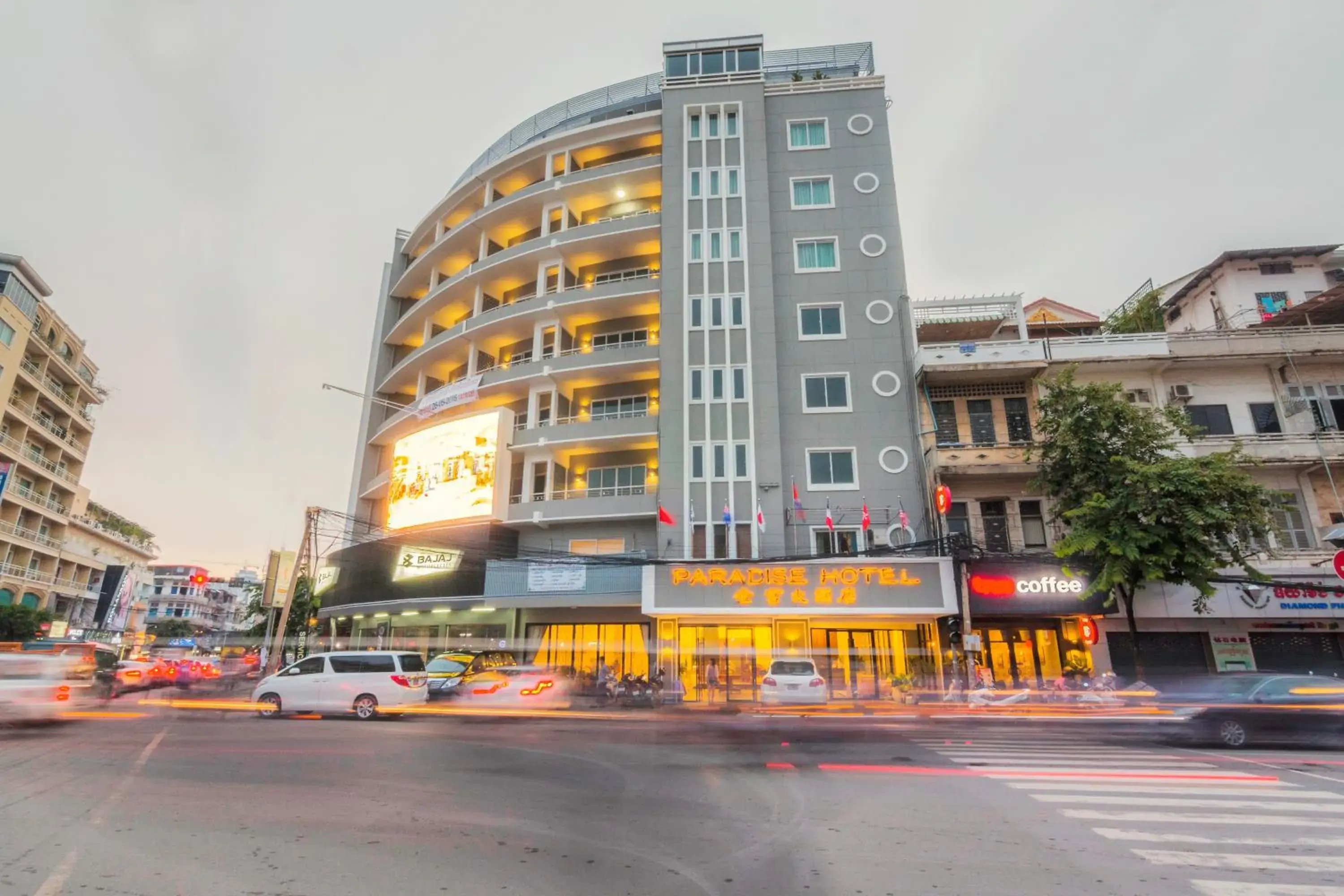 Facade/entrance in Paradise Hotel Facade/entrance in Paradise Hotel