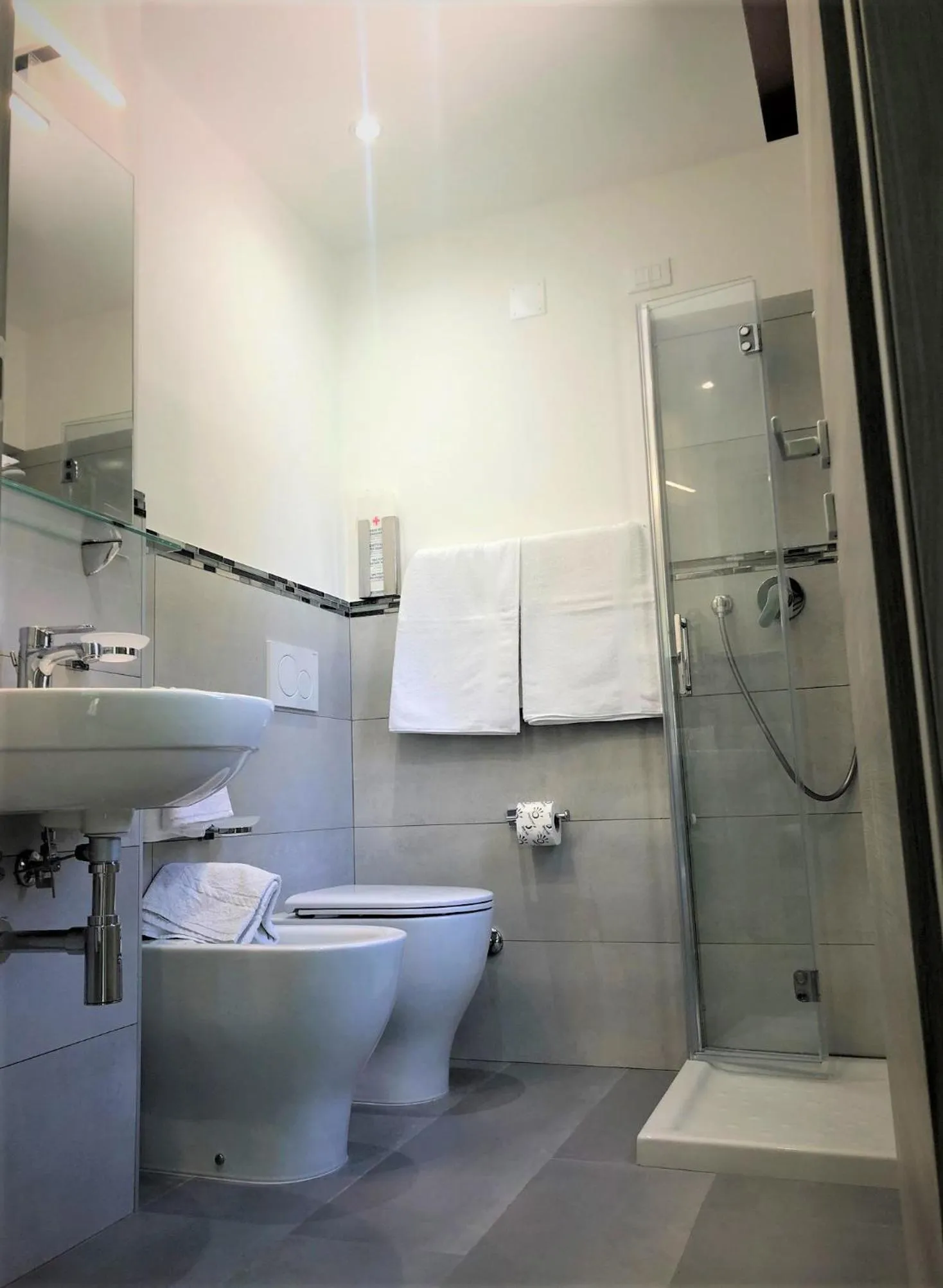 Bathroom in Hotel Oasi