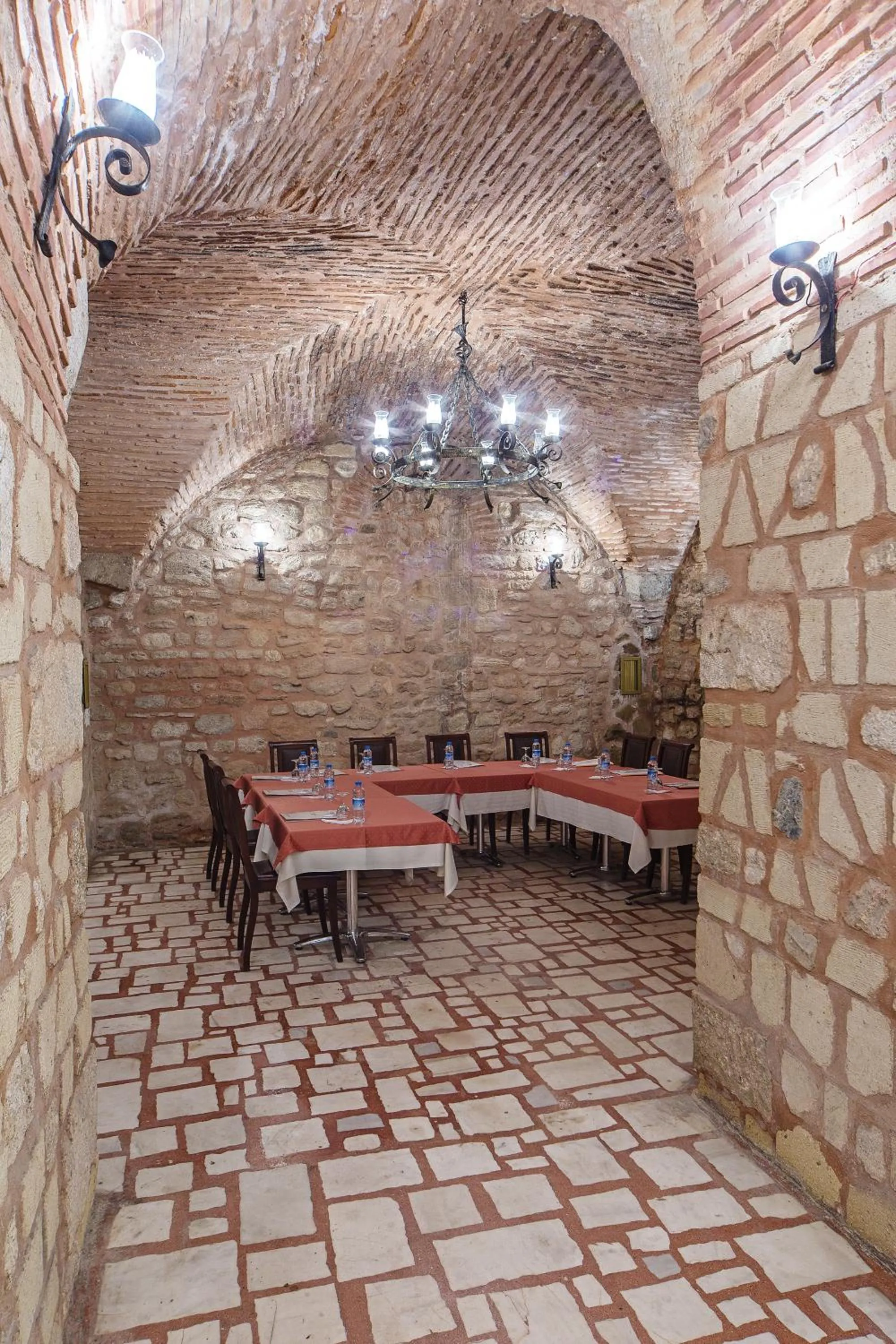 Meeting/conference room in History Hotel