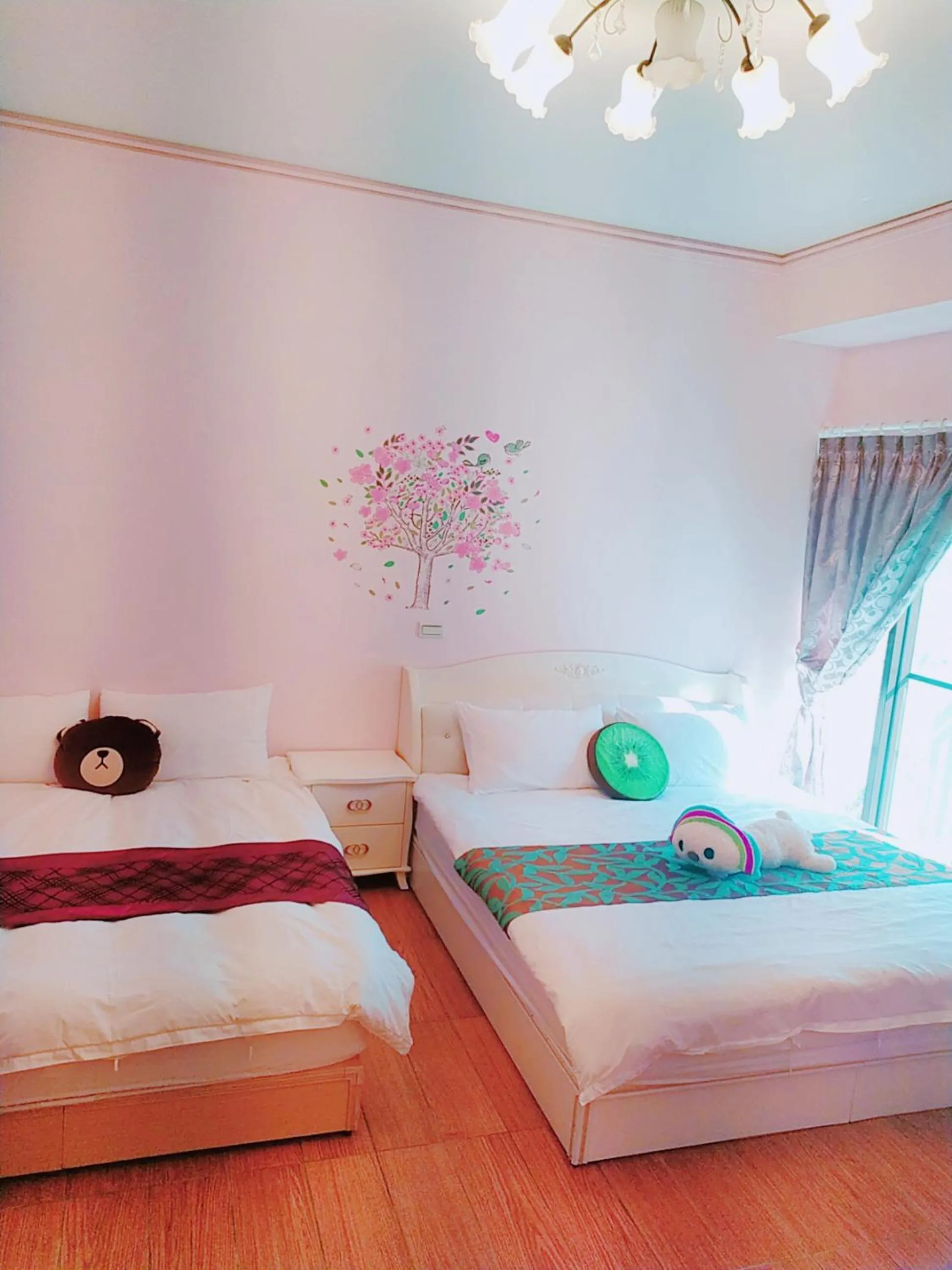Quadruple Room with Private Bathroom in Birds Flower B&B