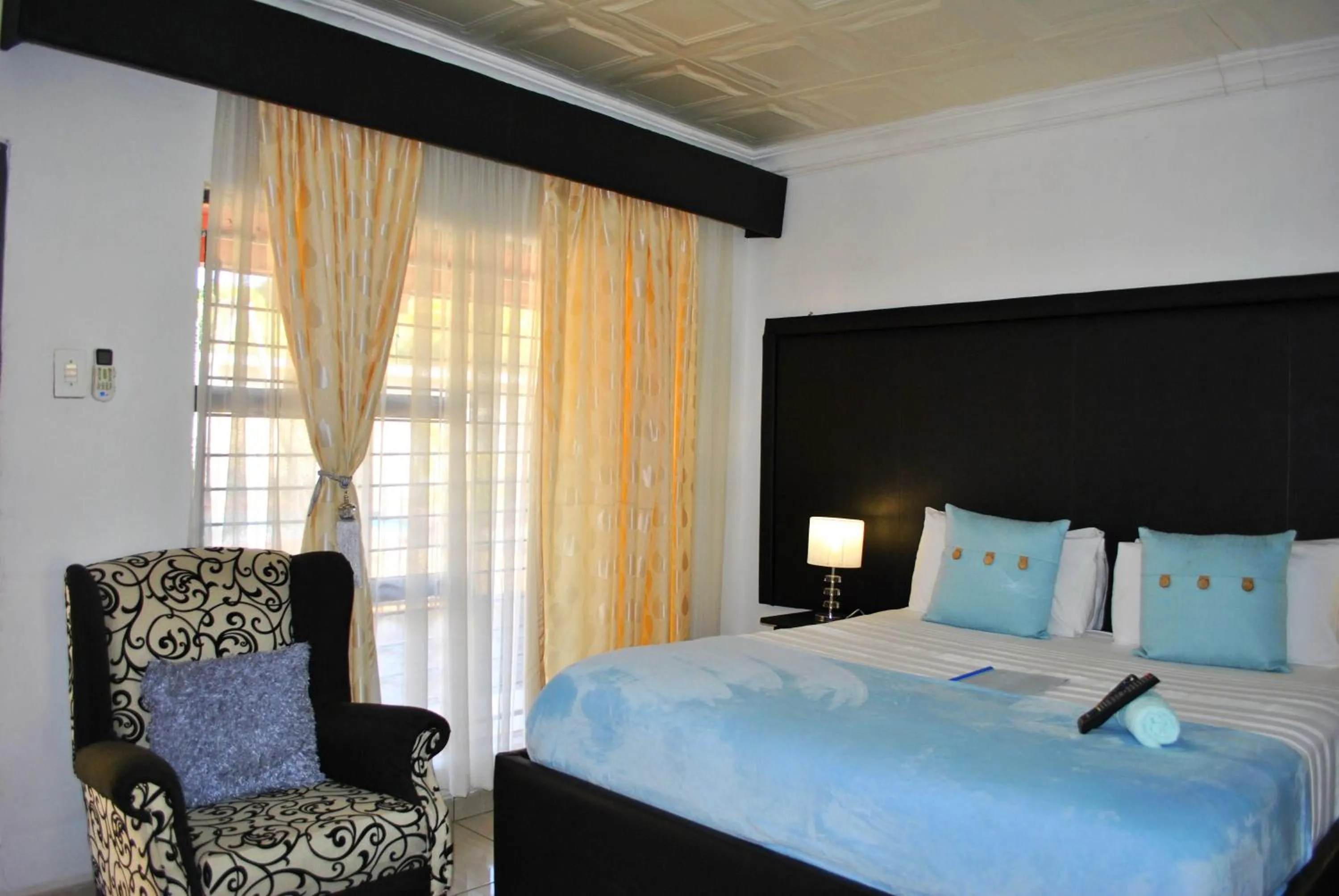 Bedroom, Bed in Lapologa B&B Phalaborwa