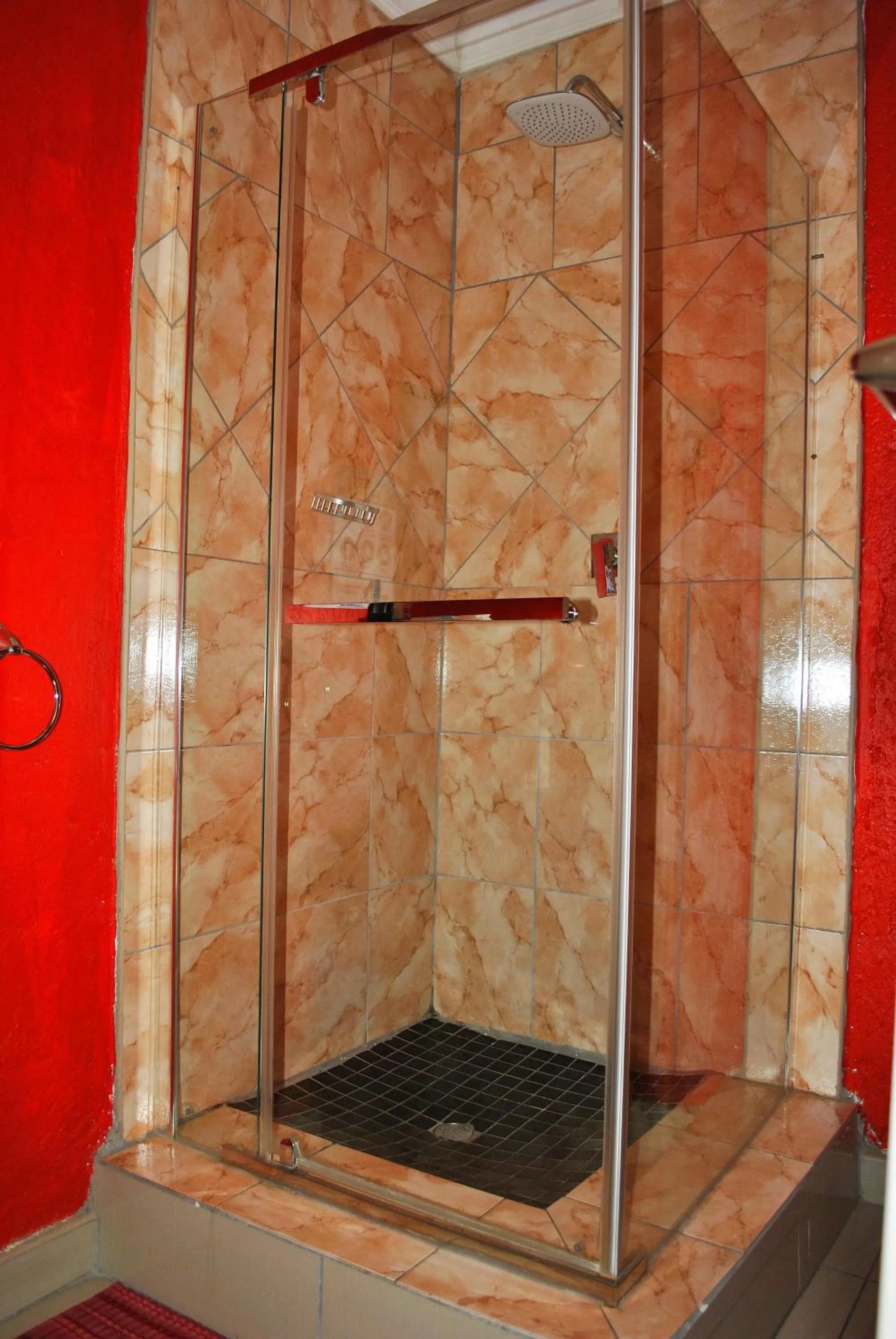 Shower in Lapologa B&B Phalaborwa