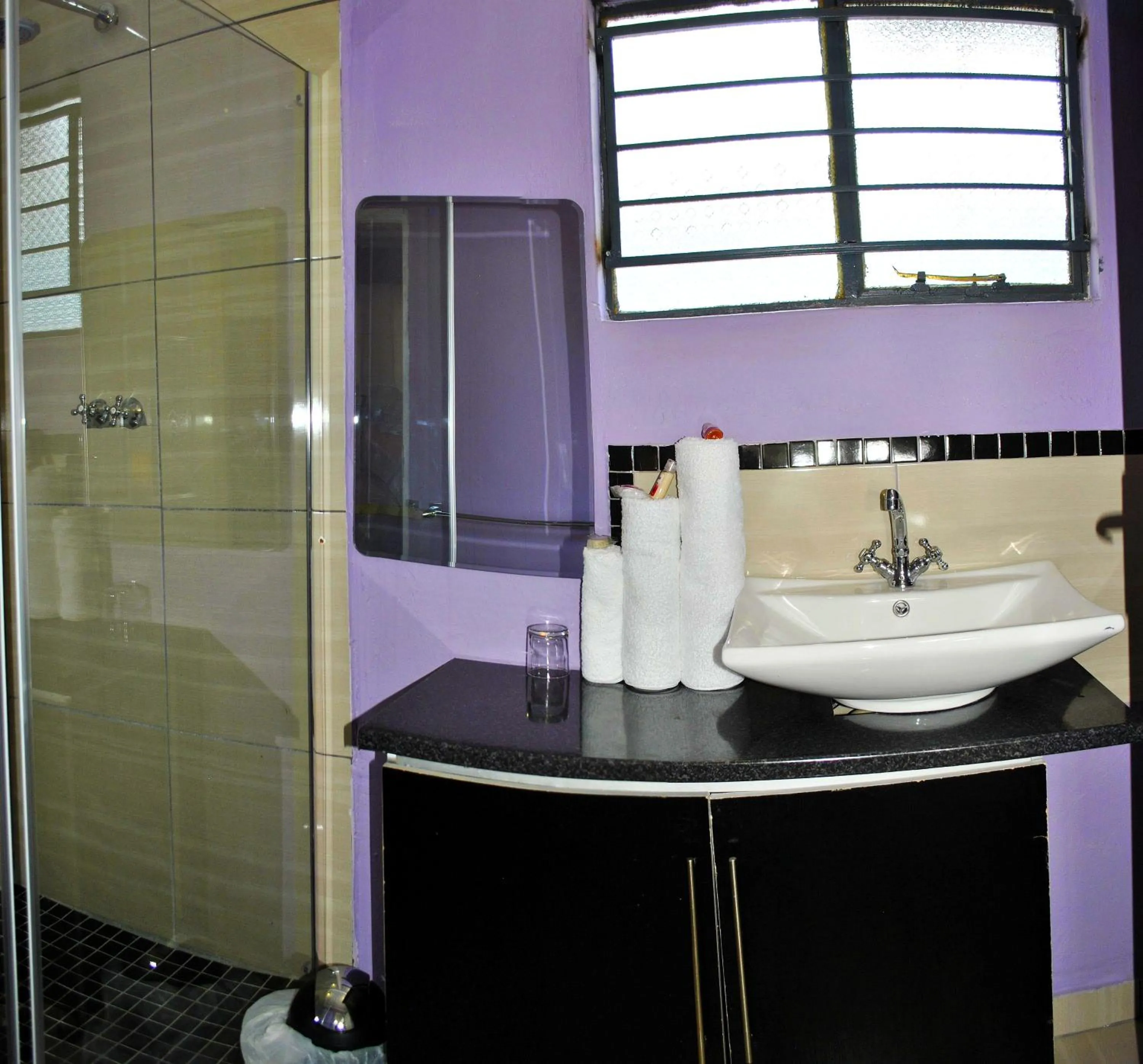 Shower in Lapologa B&B Phalaborwa