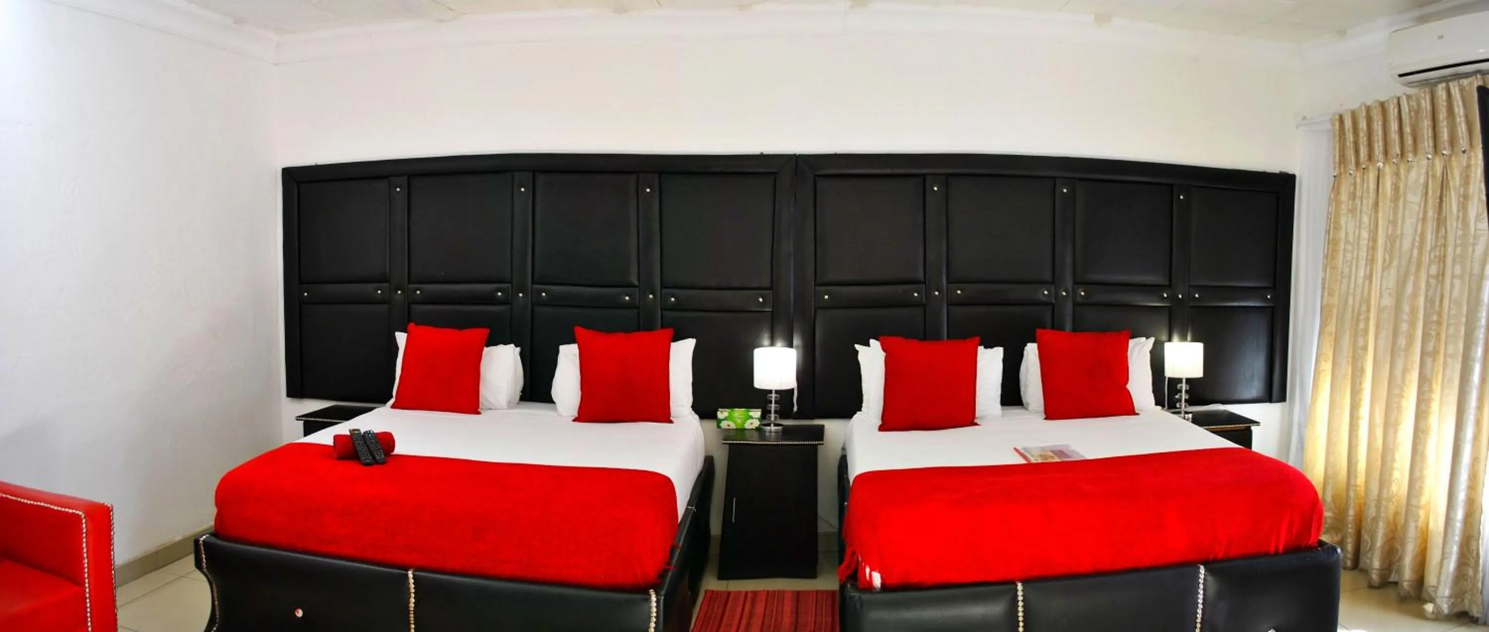 Bedroom, Bed in Lapologa B&B Phalaborwa