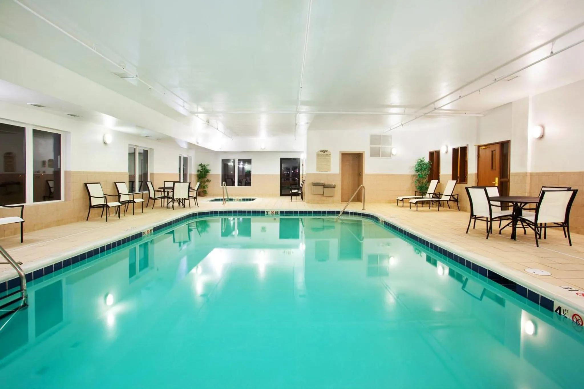 Swimming pool in Holiday Inn Express Hotel & Suites Mattoon by IHG
