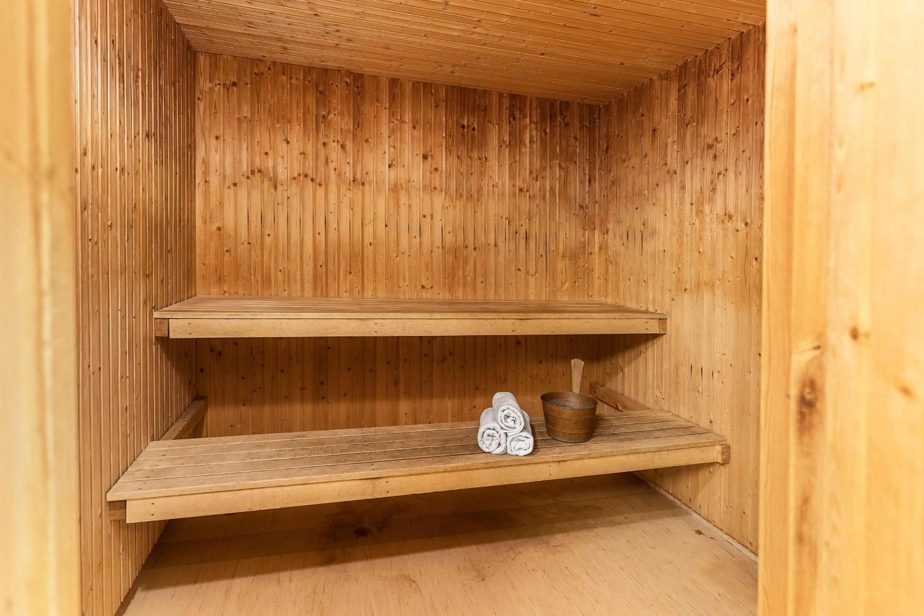 Spa and wellness centre/facilities in Best Western Hotel 23