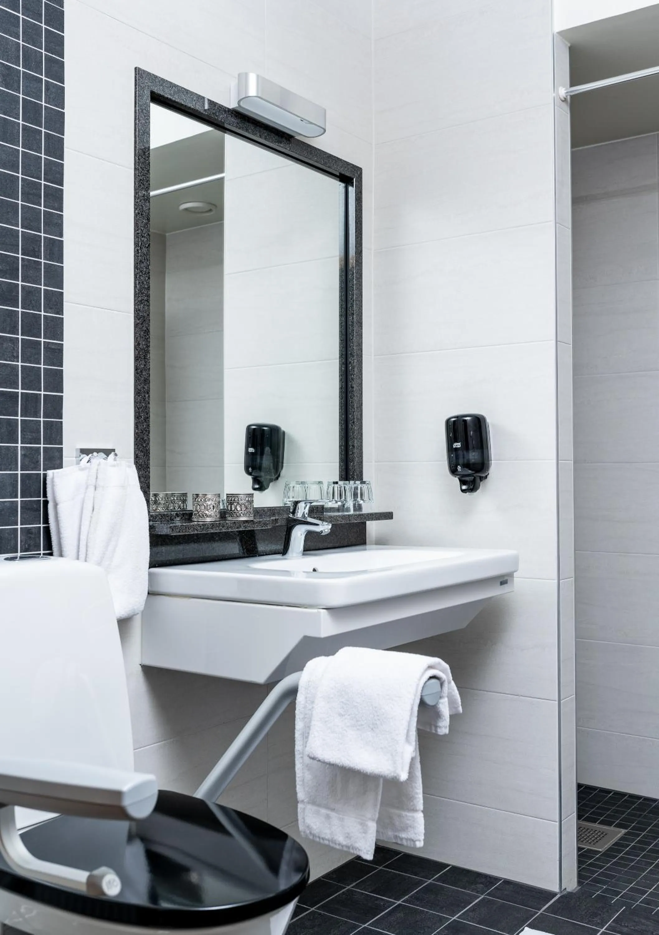 Bathroom in Best Western Hotel 23