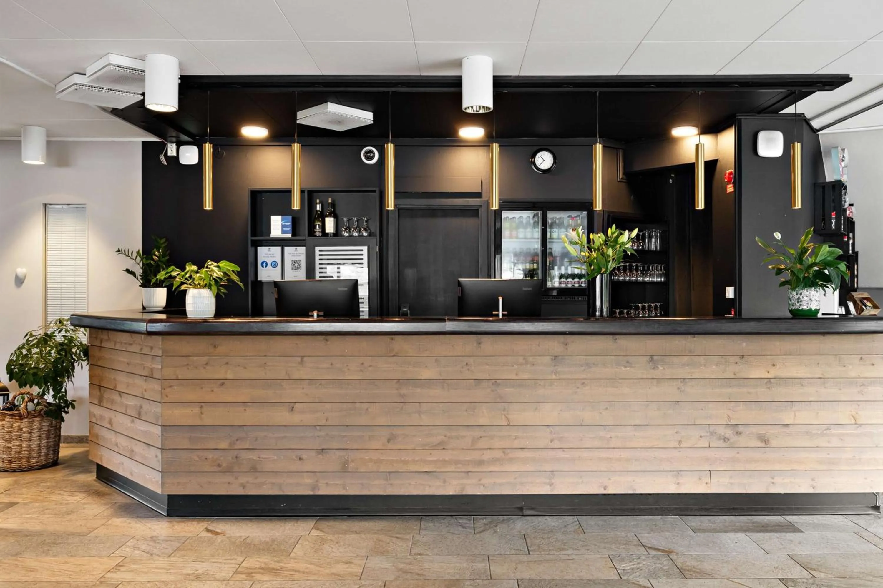 Lobby or reception in Best Western Hotel 23