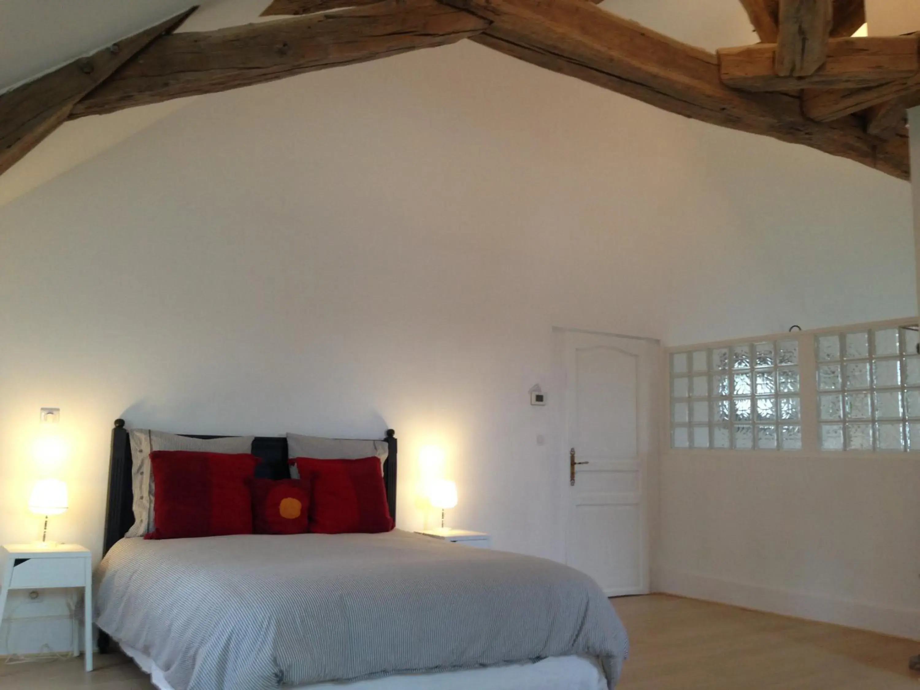 Double Room with Private Bathroom in Les Chambres d'Hôtes du Bois Joli Double Room with Private Bathroom in Les Chambres d'Hôtes du Bois Joli