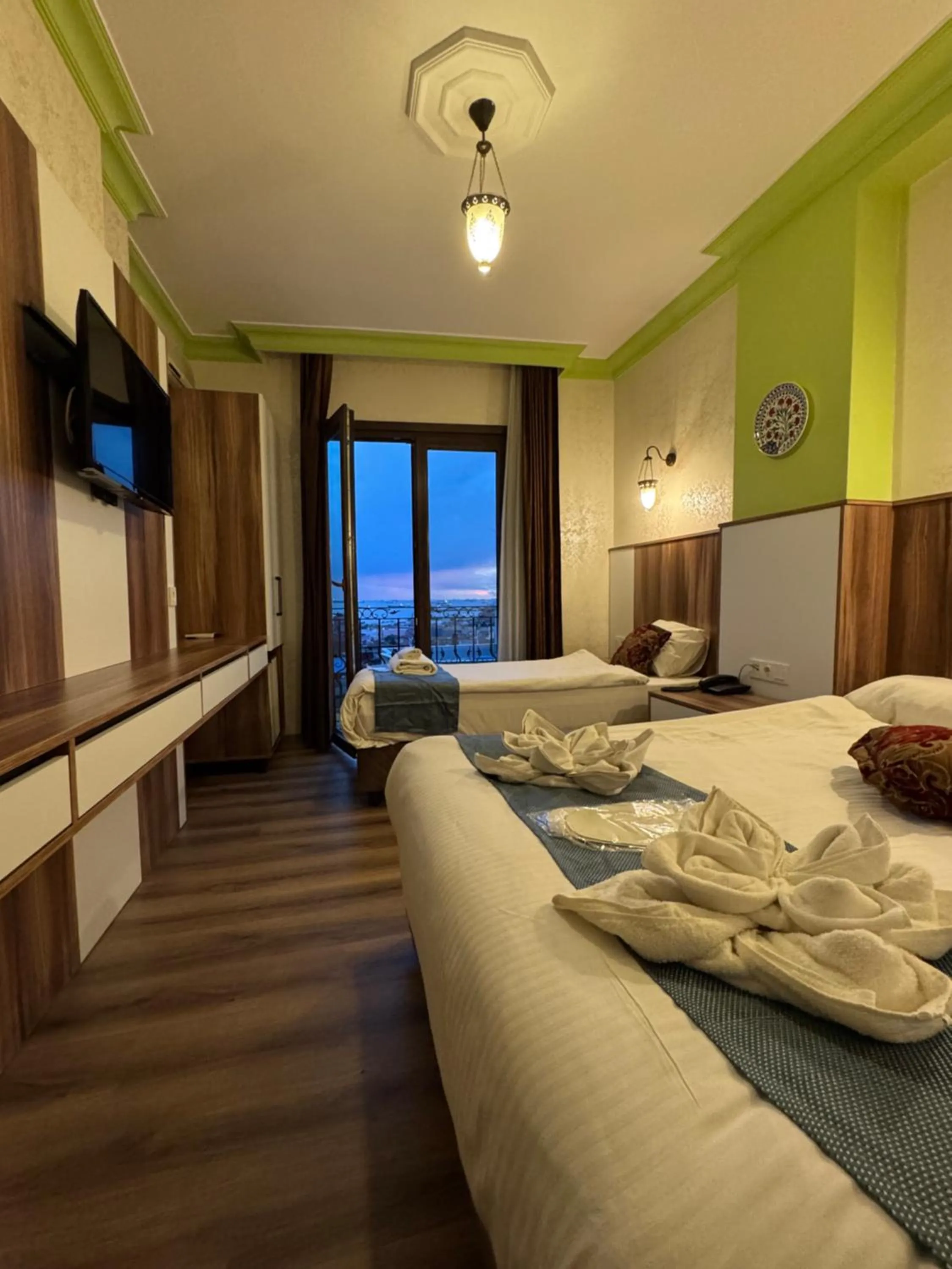 Photo of the whole room, Bed in Art City Hotel Istanbul