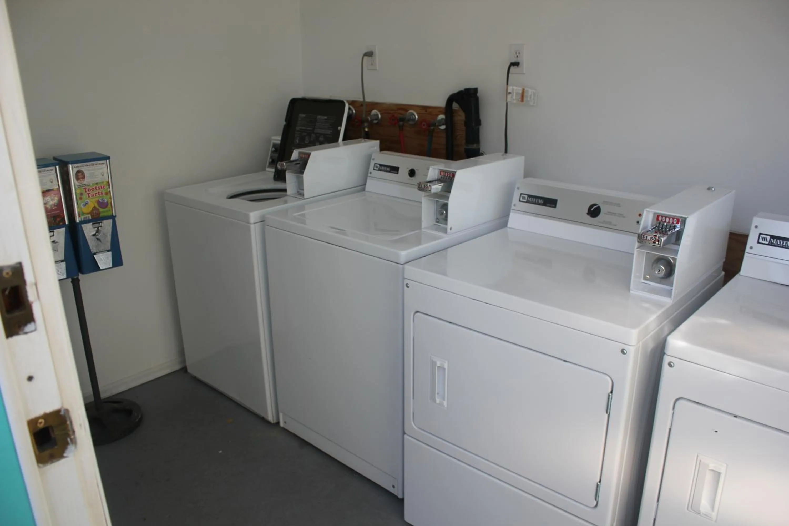 Area and facilities in Tiki Shores Inn & Suites