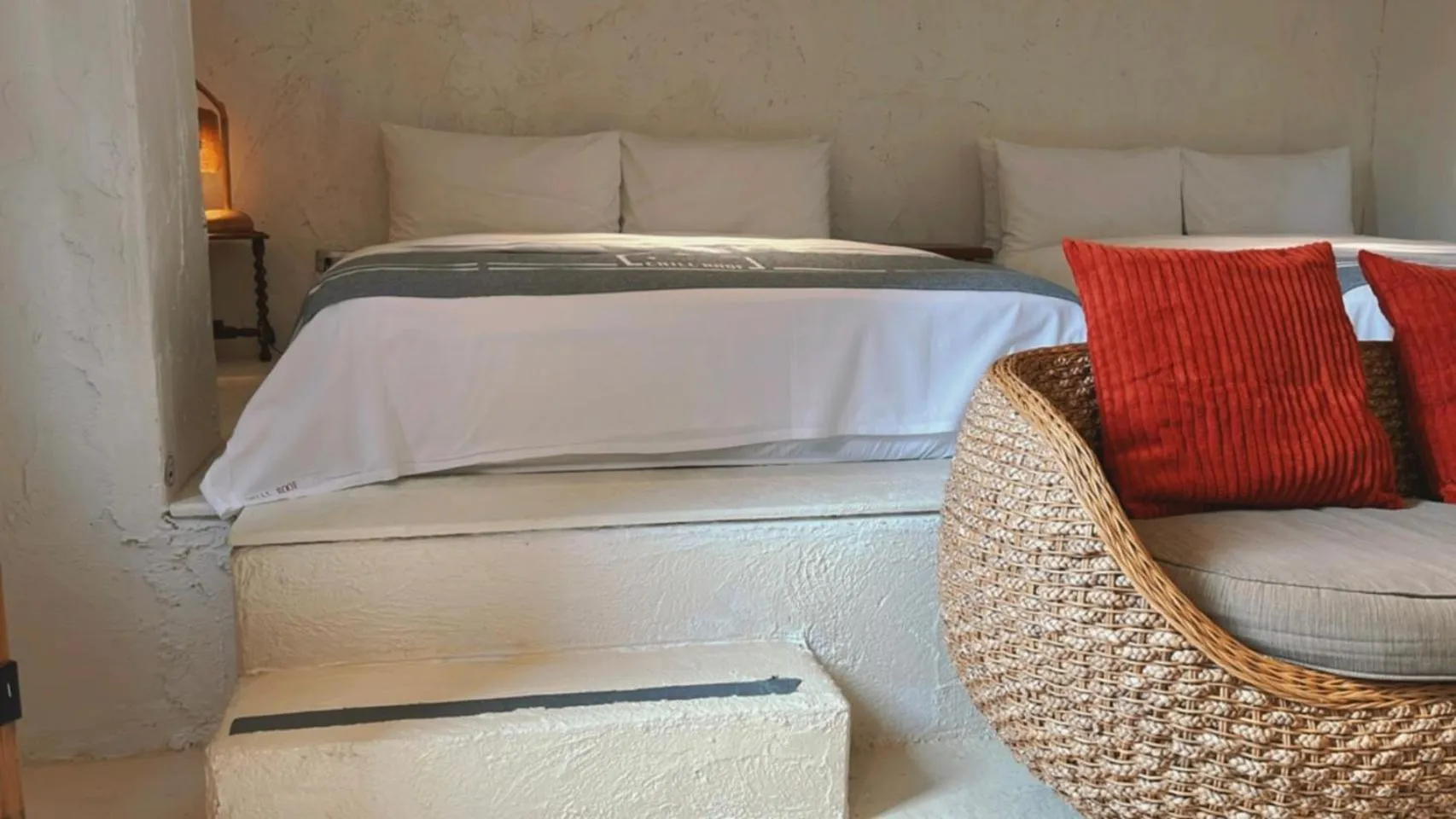 Photo of the whole room, Bed in Chill Roof Hotel