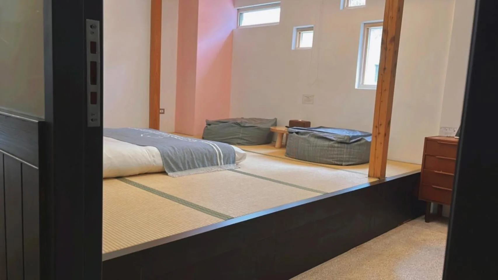 Photo of the whole room, Bed in Chill Roof Hotel