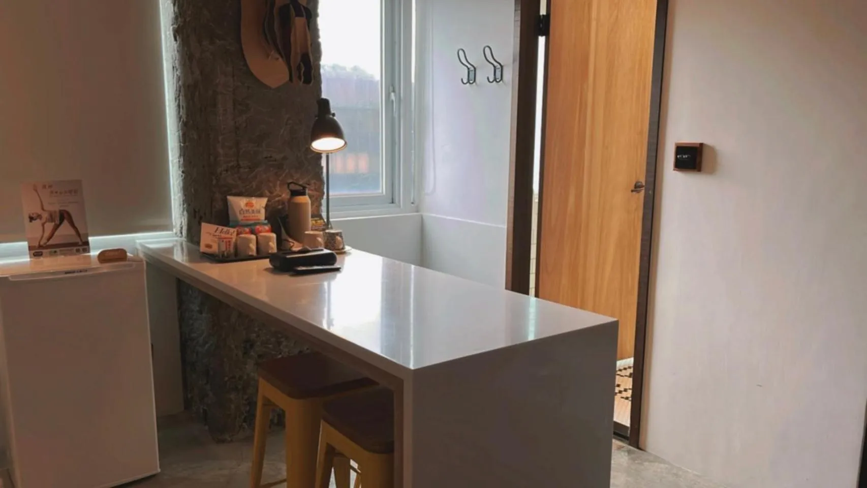 Dining area in Chill Roof Hotel