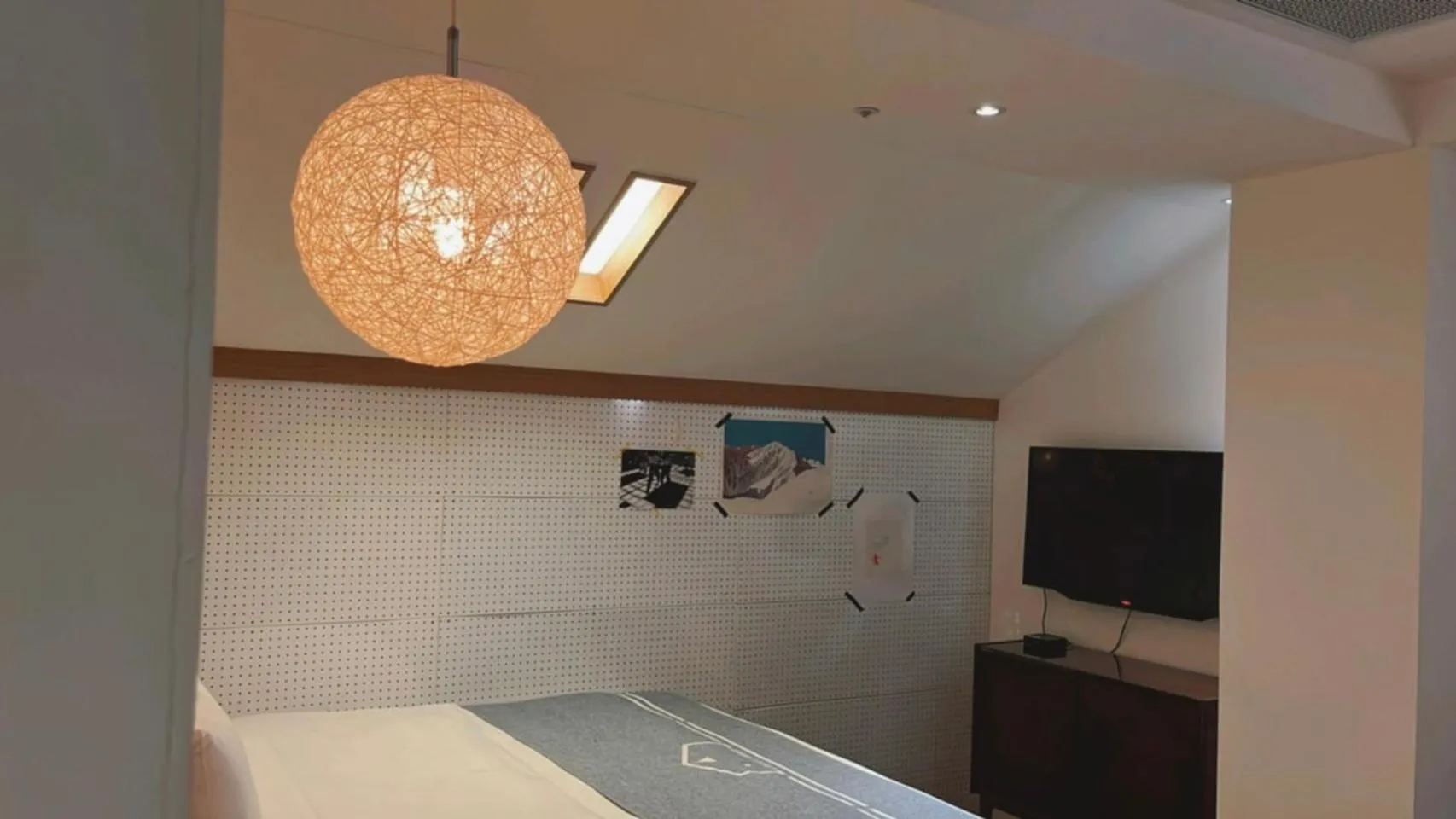 Photo of the whole room in Chill Roof Hotel