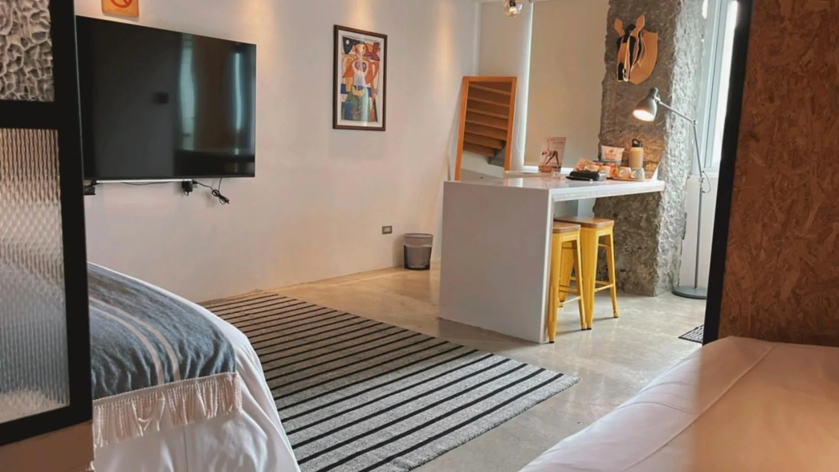 Photo of the whole room, Bed in Chill Roof Hotel