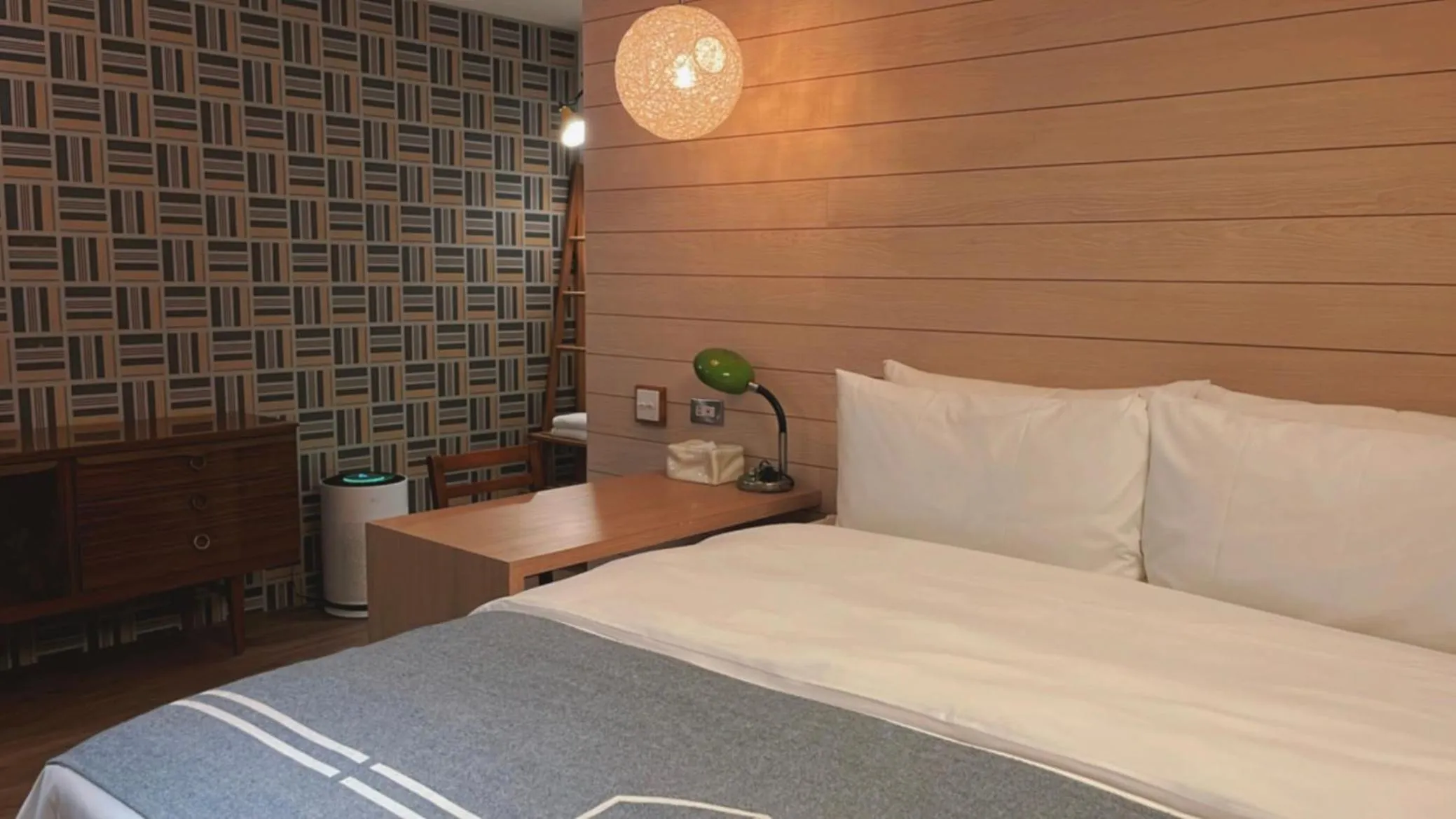 Bed in Chill Roof Hotel